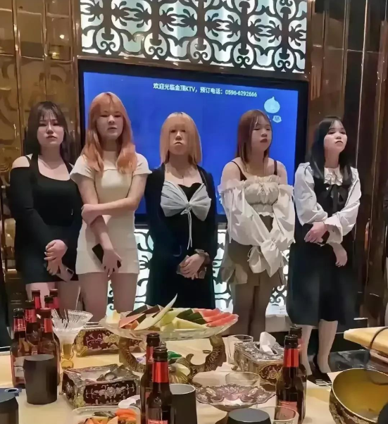 第一次来ktv,这就是传说中的"公主"?怎么跟你们说的不一样啊?