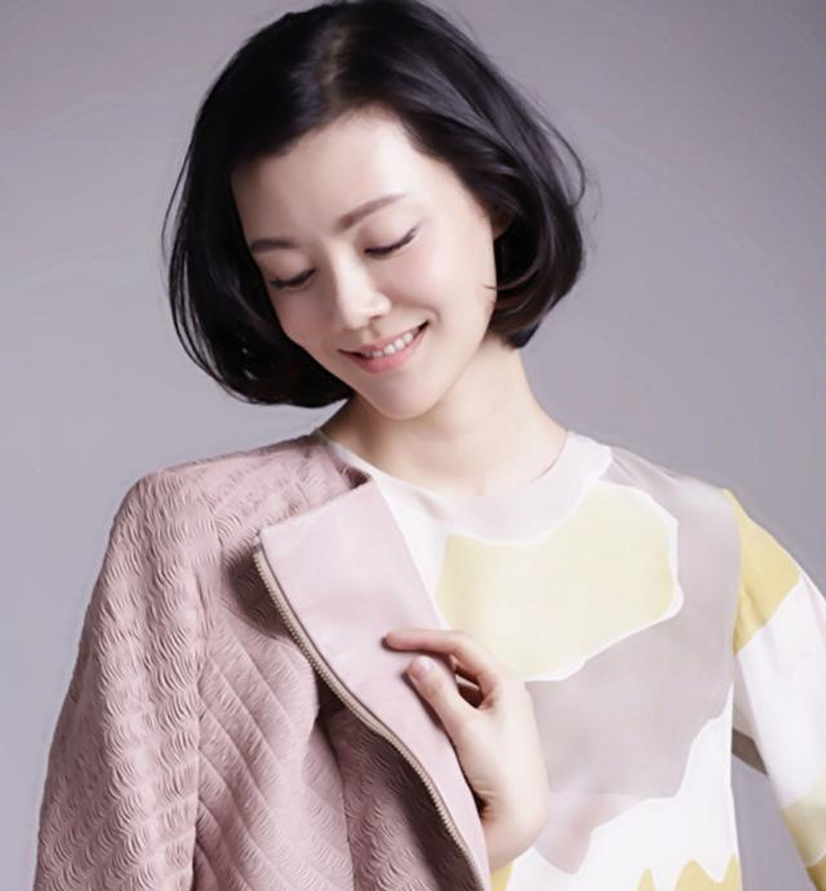 明星车晓,娱乐圈影视演员,被誉为演艺圈"都市女性"[祈福]