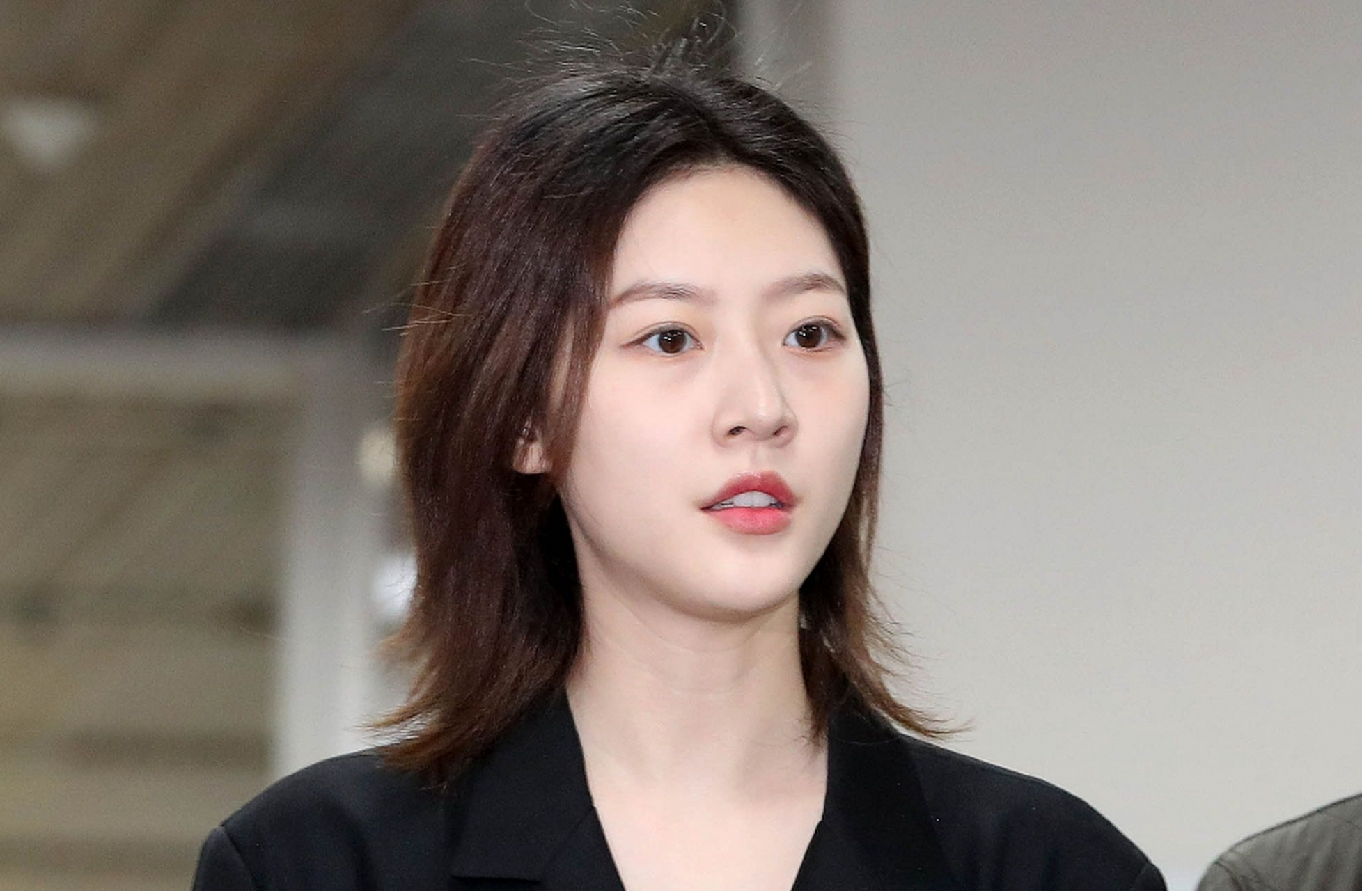 金赛伦现身法院接受酒驾公审,一审被判处罚款2000万韩元.