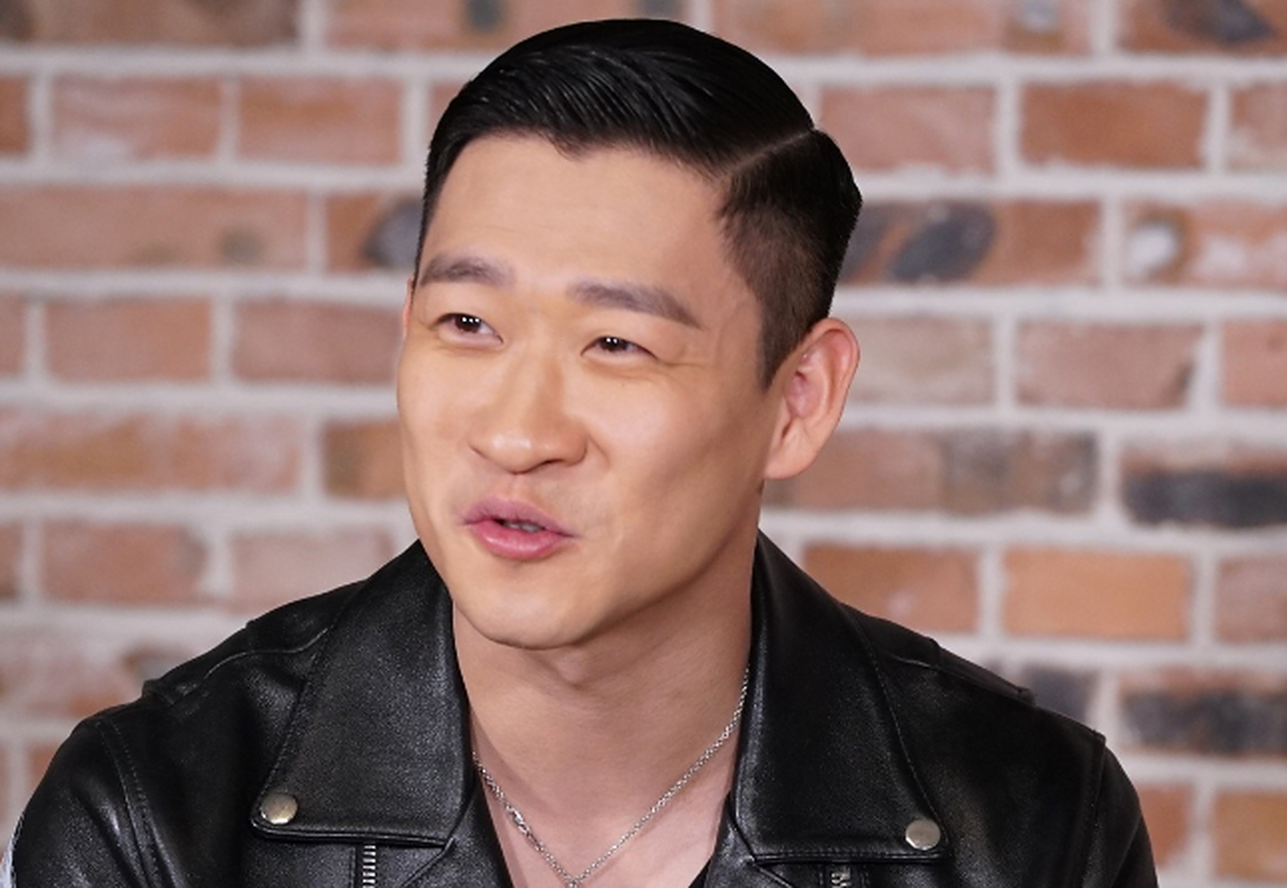 曹云金在网上分享了自己的症状,并提醒大家一些相关的注意事项,没