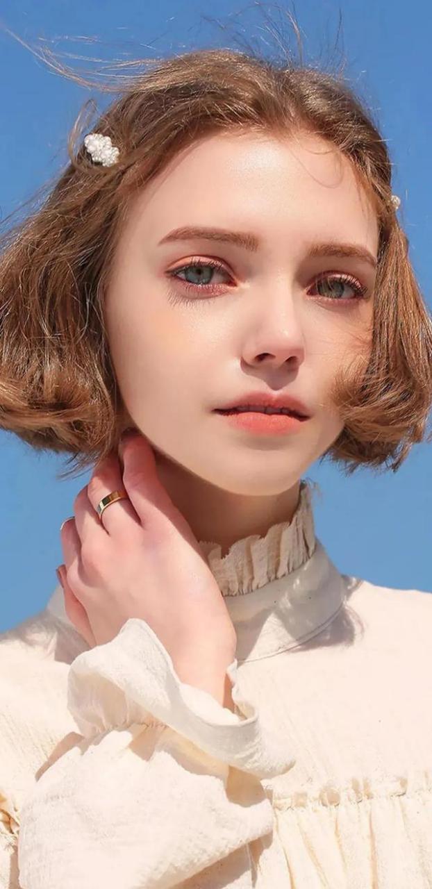 chloe——德韩混血姑娘