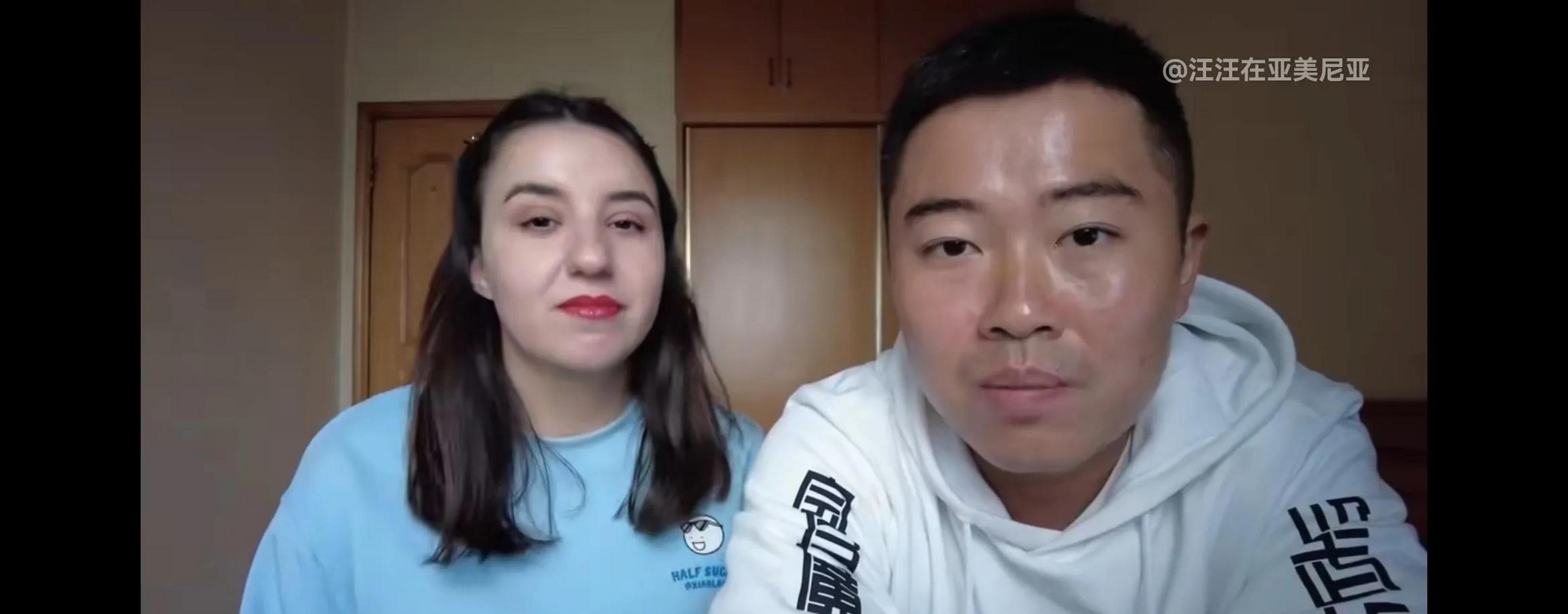 刚才看到汪汪在亚美尼亚的视频,老丈人黑涩会因为工作原因离开中国回