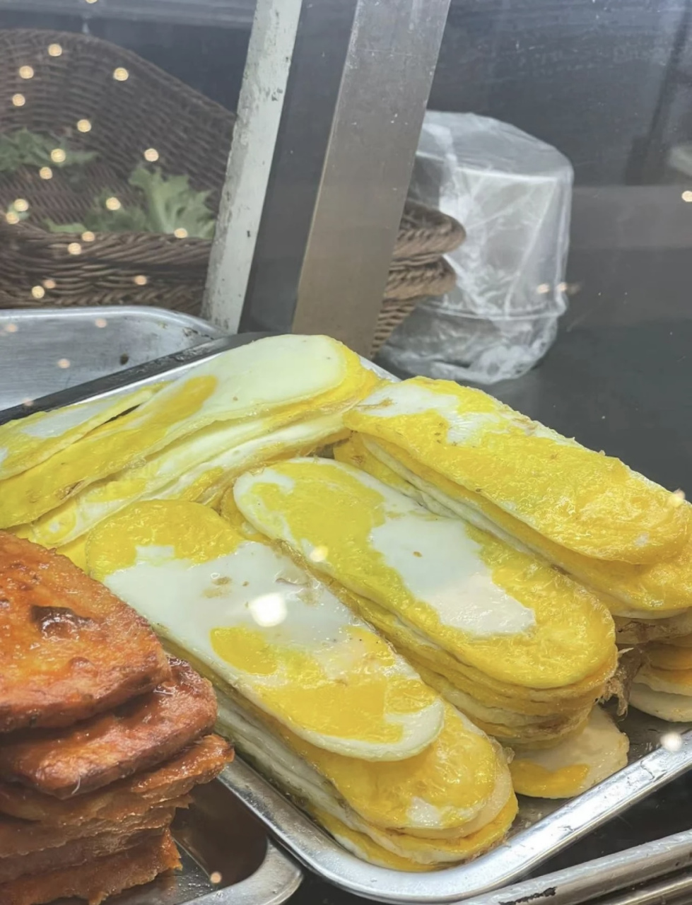 网友:掉渣饼里像护垫的鸡蛋是怎么做的?