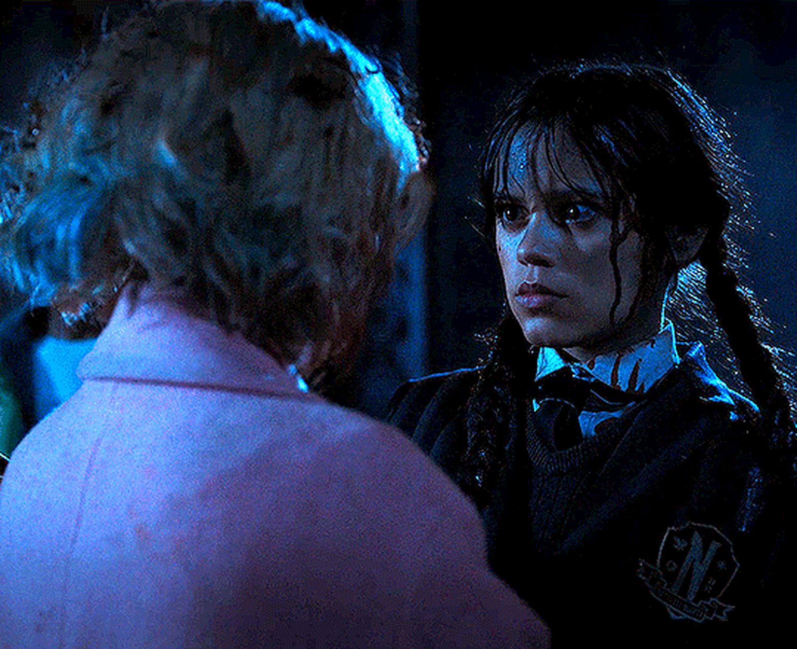 电影美图# #高分电影推荐# 2022年美剧《星期三》里的珍娜·奥尔特加