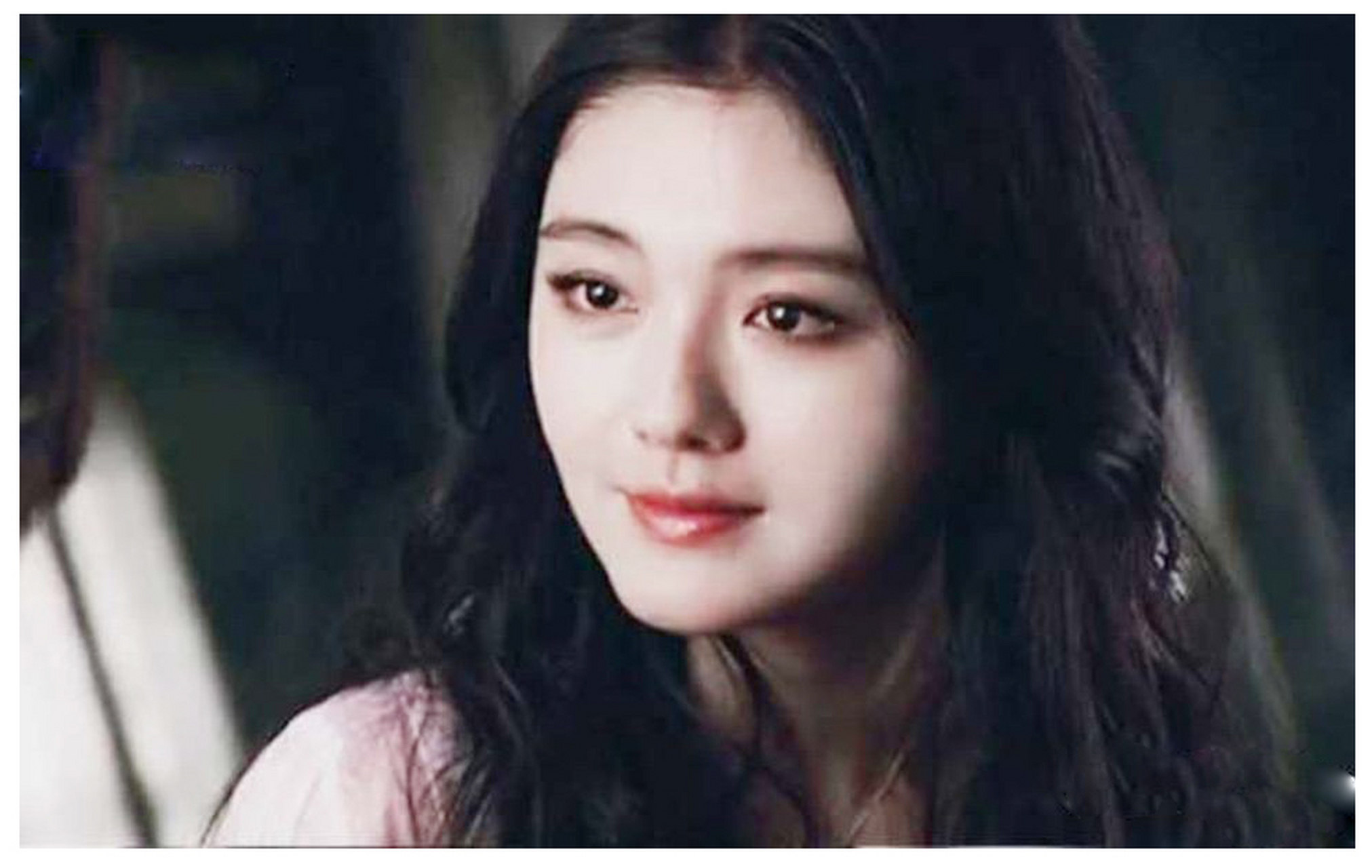 大s年轻时自诩为美容大王,也不是完全站不住脚——从最近火爆全网的几