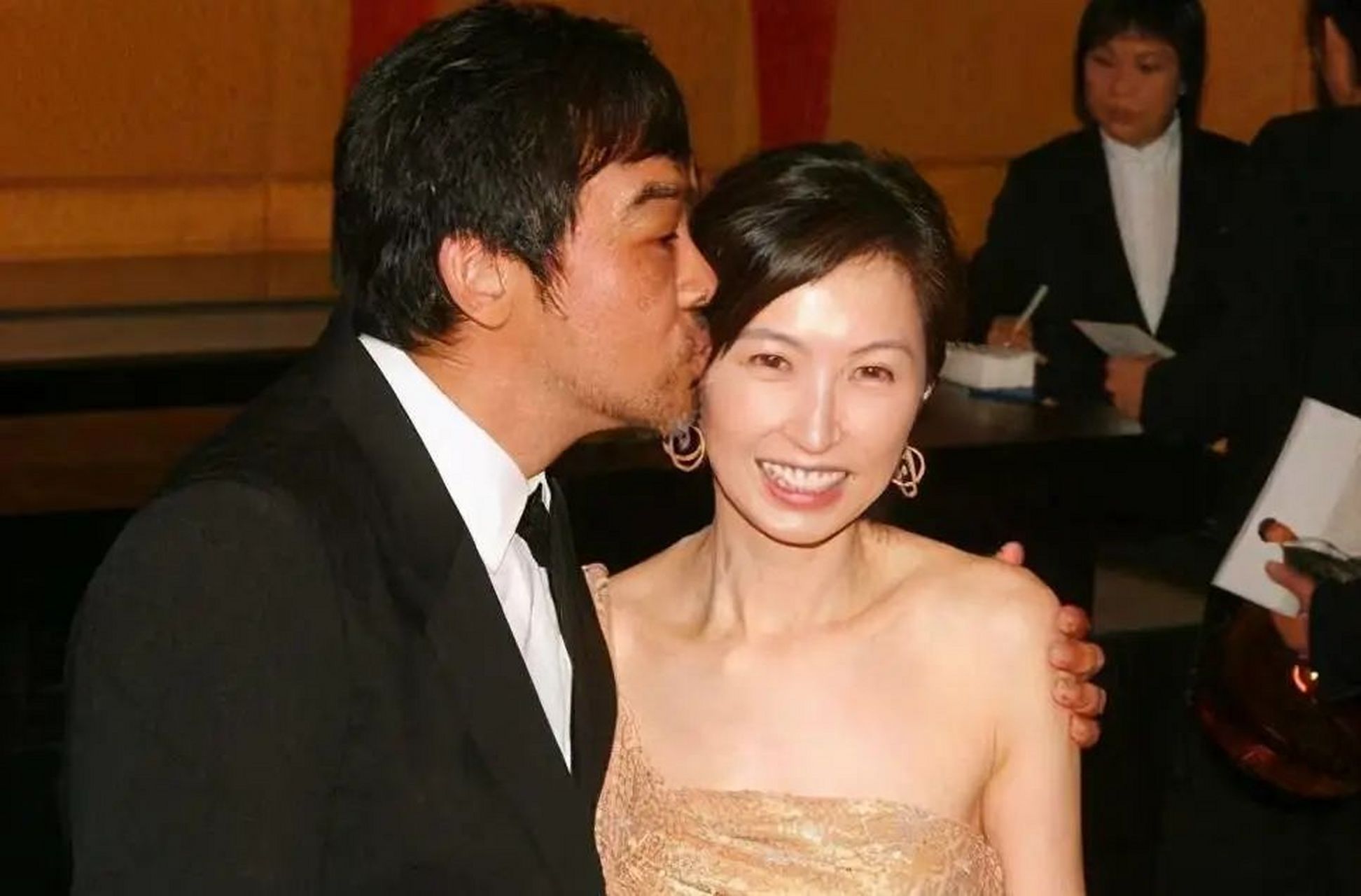 被大佬"隐藏起来"的女明星之郭蔼明  1991年,郭蔼明以工程学硕士身份