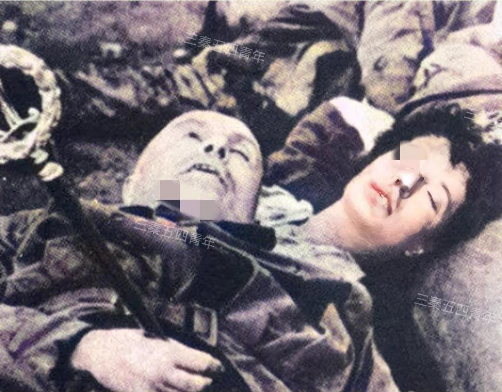 1945年4月27日,墨索里尼和他的情妇克拉拉·贝塔西被意大利游击队第五