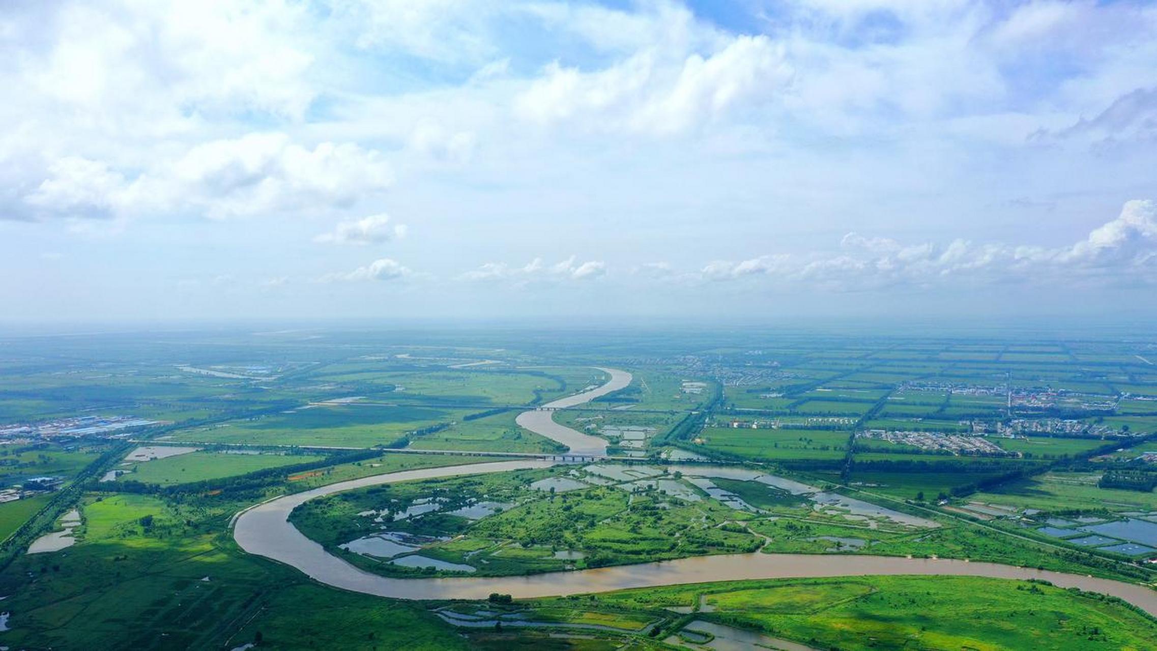 振兴新突破辽宁杠杠滴# 【湿地之都  盘锦】#网红打卡地辽宁杠杠滴