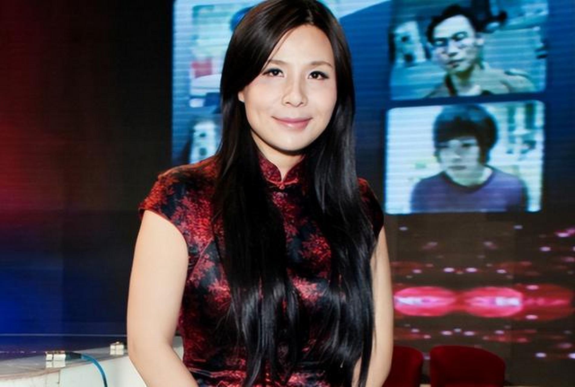 作家陈岚被多个营销号网暴,用刘鑫来拉仇恨,一夜醒来上百条私信