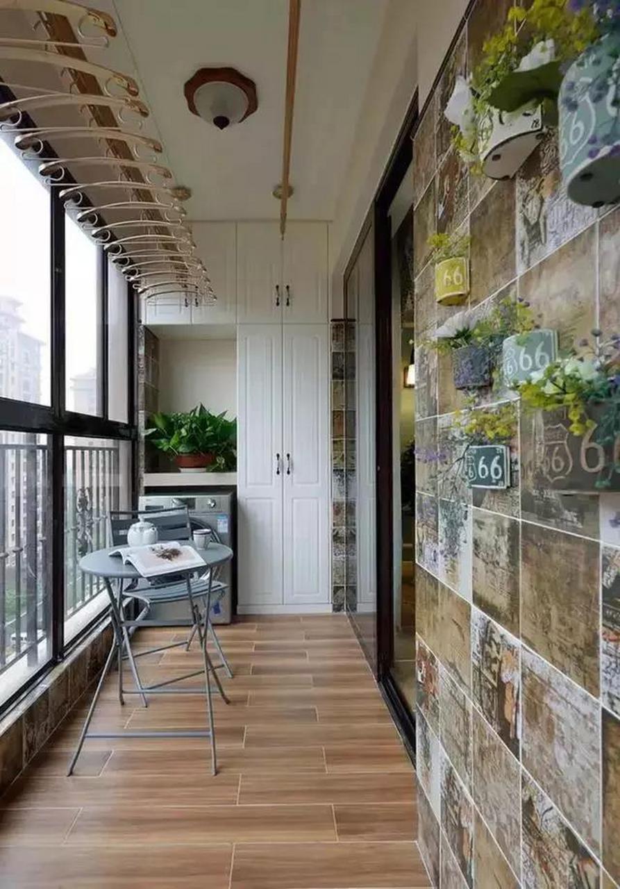 小阳台改造案例,让阳台更实用// [樱花]在大家传统印象中,阳台就是一