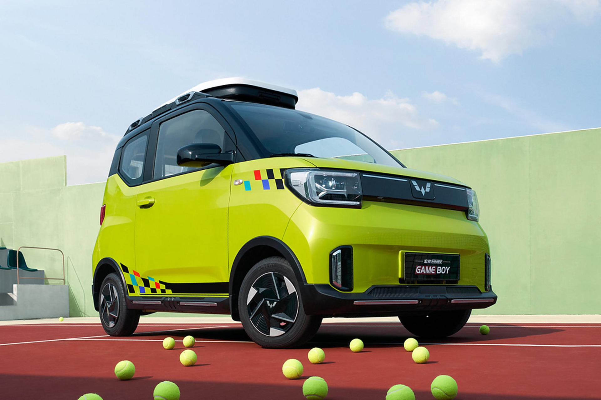 五菱宏光miniev:小车的革命  在中国市场,五菱宏光miniev可以说是电动