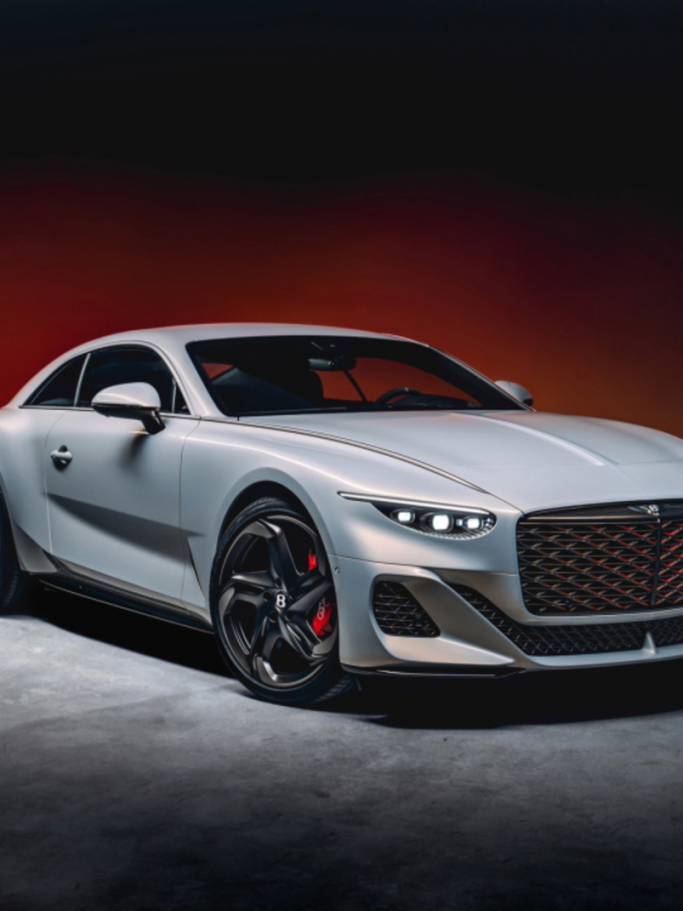 奢华与速度的完美结合——宾利batur,每天认识一辆车的不二之选!