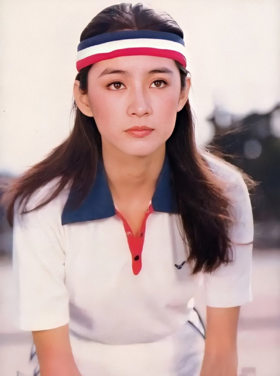 林青霞年轻时的照片,是那种在于美而不自知,美而不高傲.