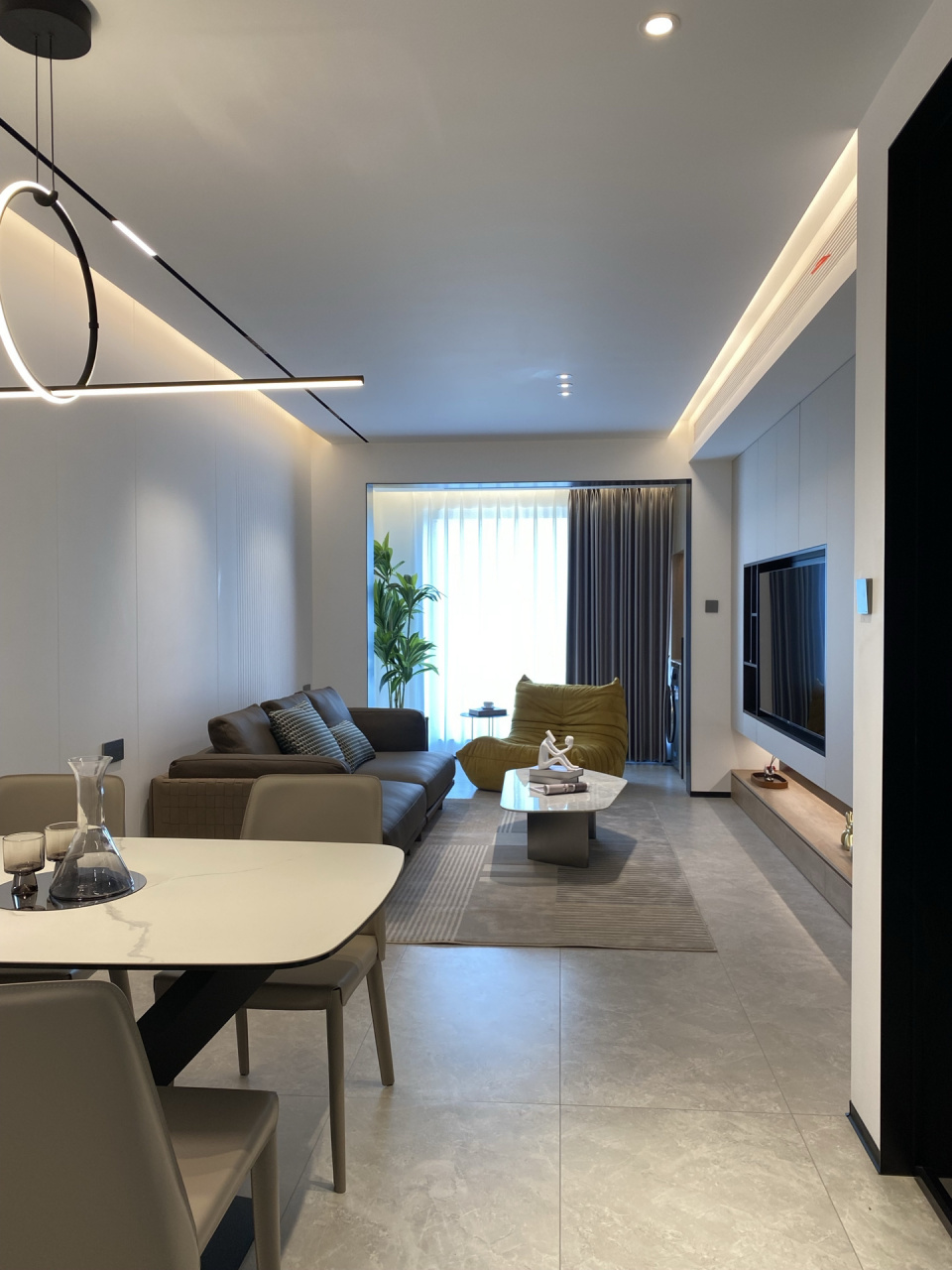 小户型想要打造极简风格的装修,这套案例可以直接抄作业,真的太好看了