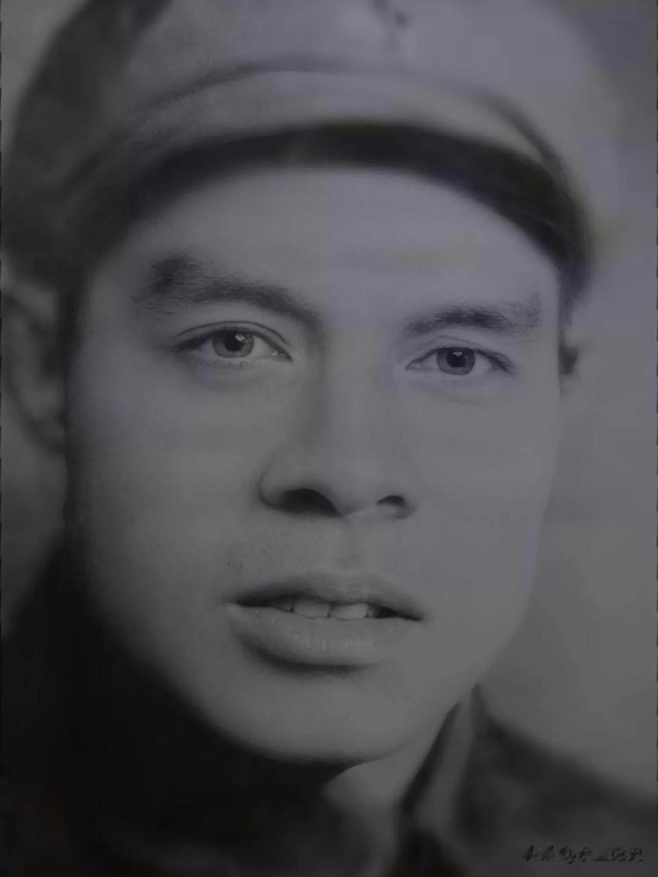 乐少华是王明的人,二十八个布尔什维克之一,空降到中央苏区,没两个月