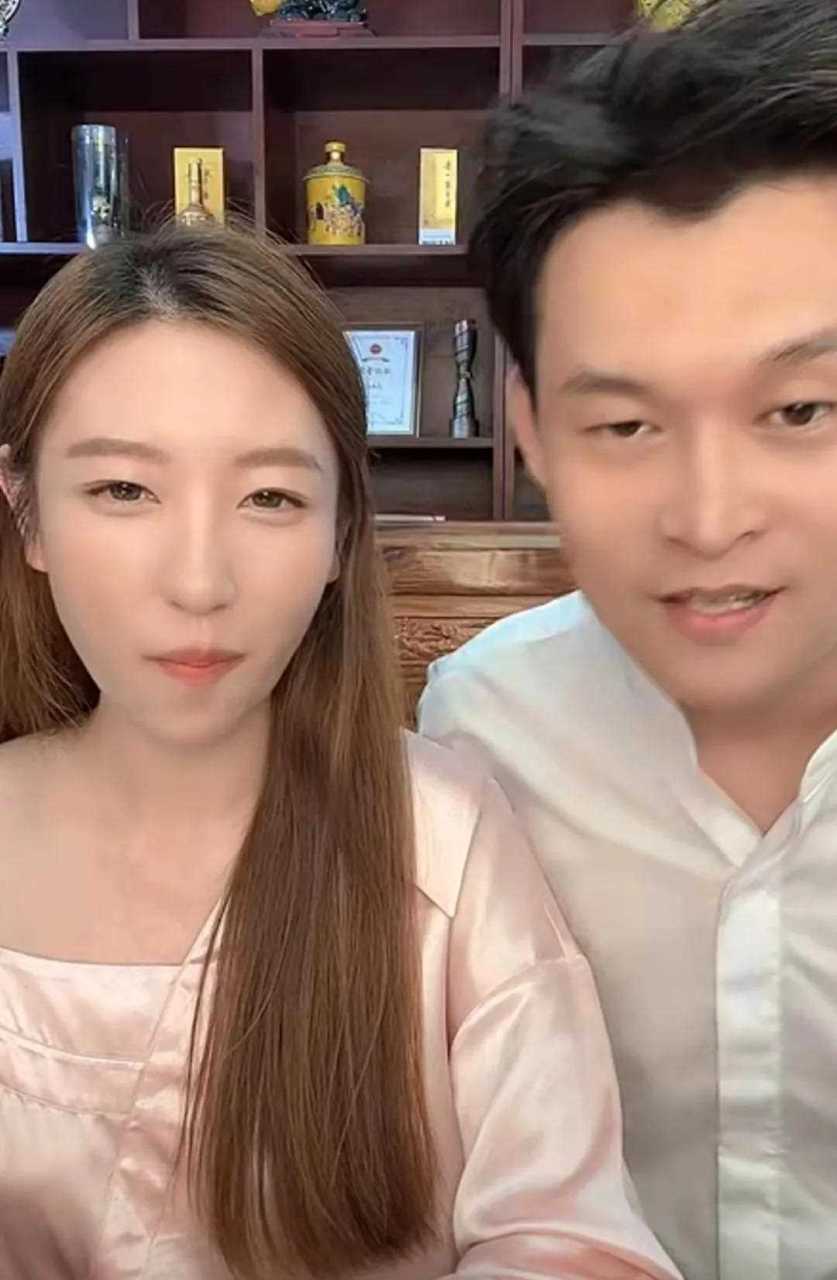 非常宠爱妻子的小沈龙这次也忍不住,对自己的妻子破口大骂,因为真的亏