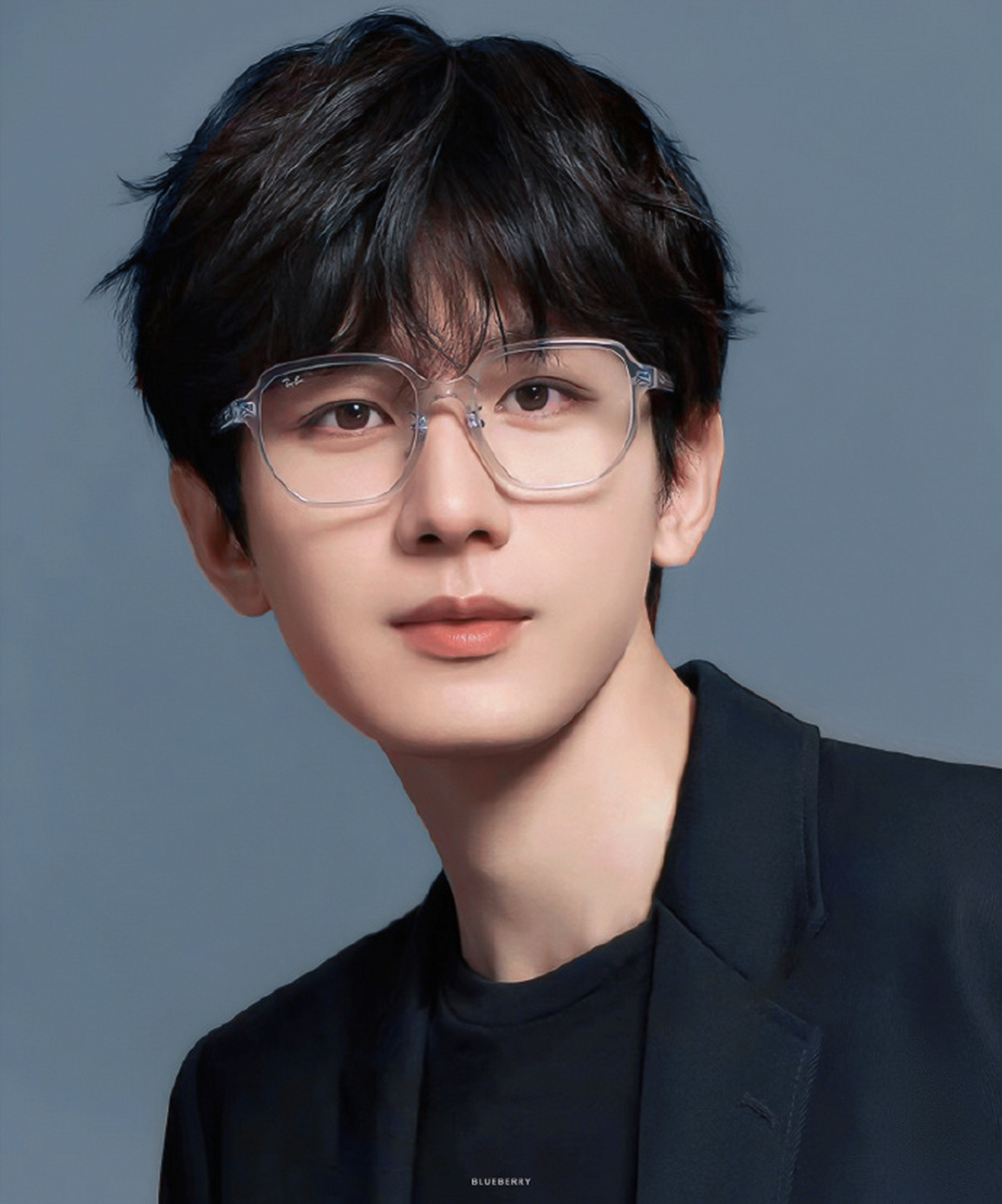 秋日生活创作季# 成毅跟眼镜的适配度有点太高了吧