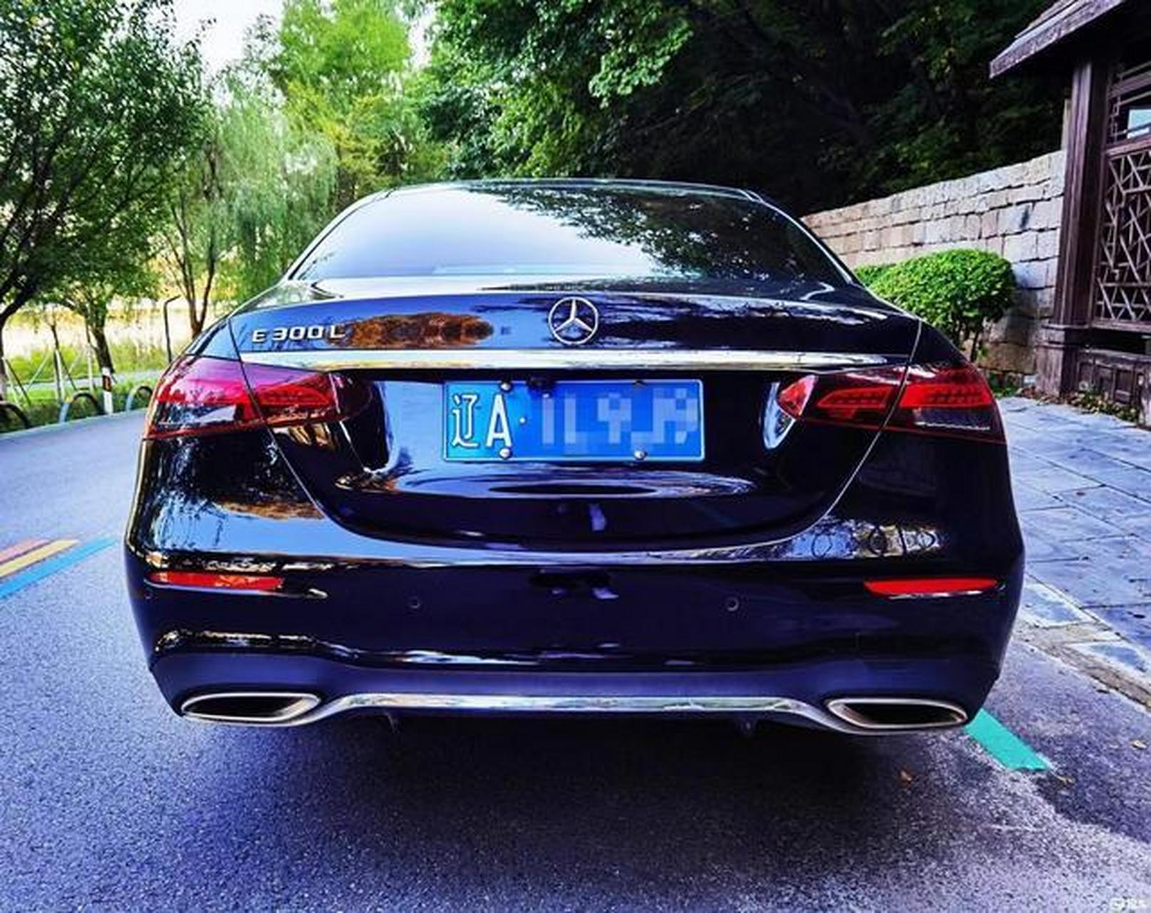 有的角度就……】奔驰e级 2021款 改款 e300l 运动时尚型裸车价:43