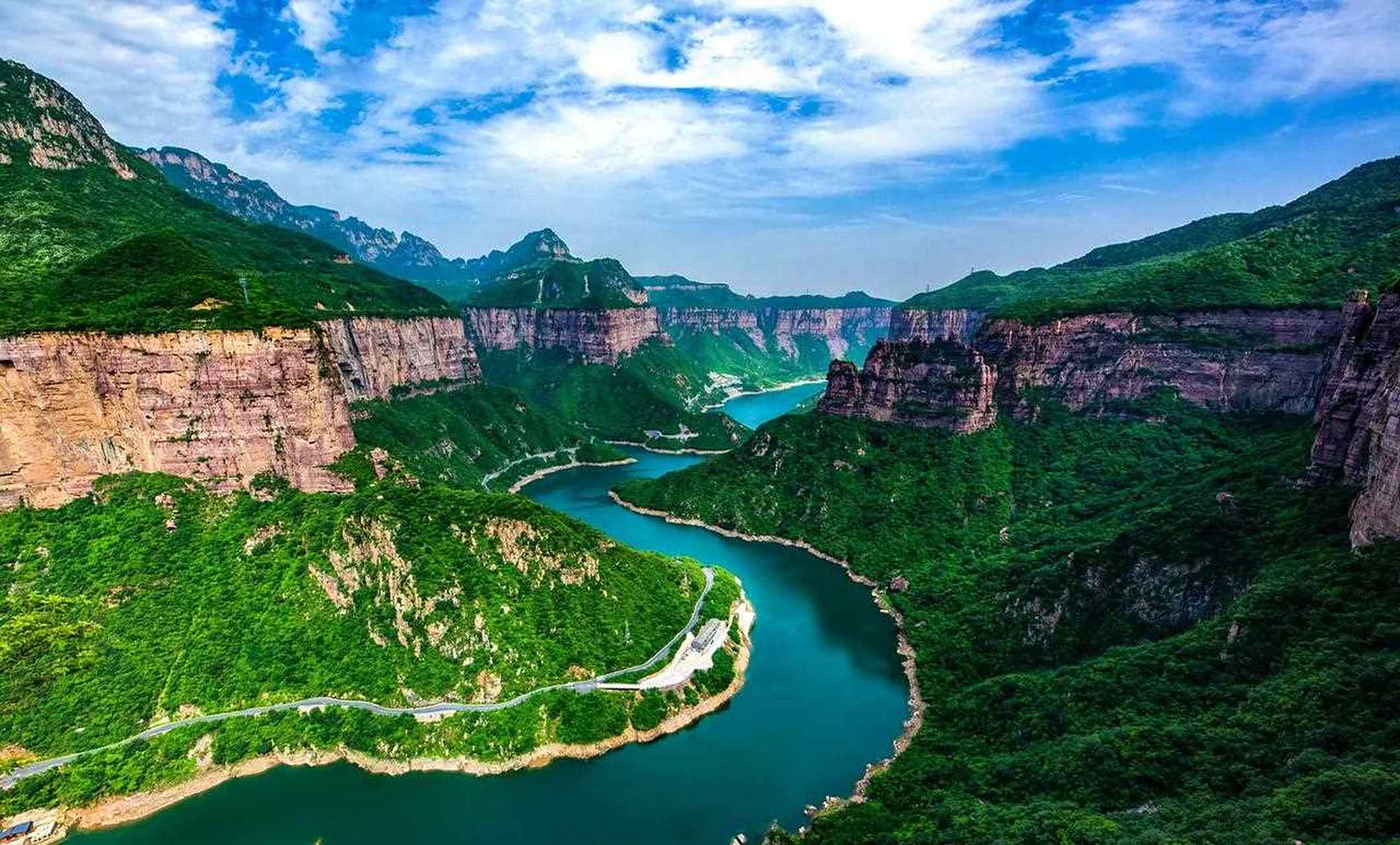 宝泉大峡谷景区好玩吗?看完你就知道好不好玩了