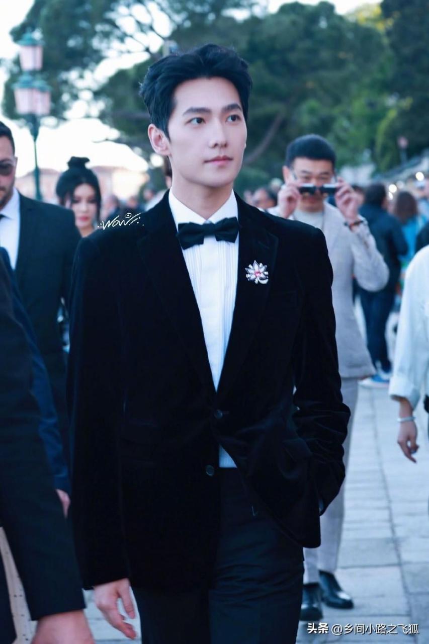 2023年5月15日杨洋抵达威尼斯圣马可广场参加bvlgari宝格丽派对