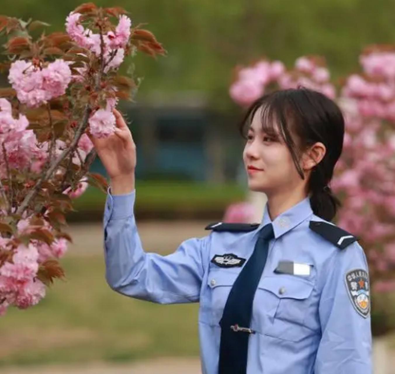 警校女生服装图片