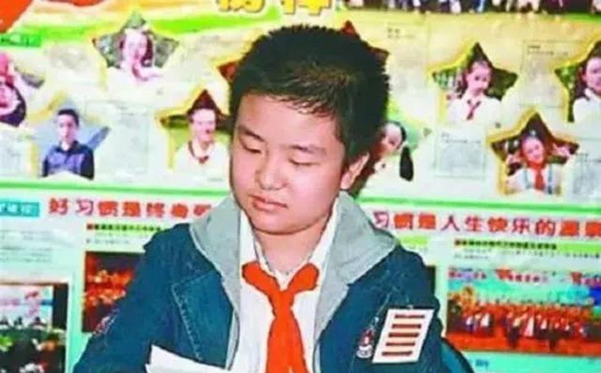 曾经轰动一时的"五道杠少年"黄艺博,高考时参加了武汉大学的自主招生