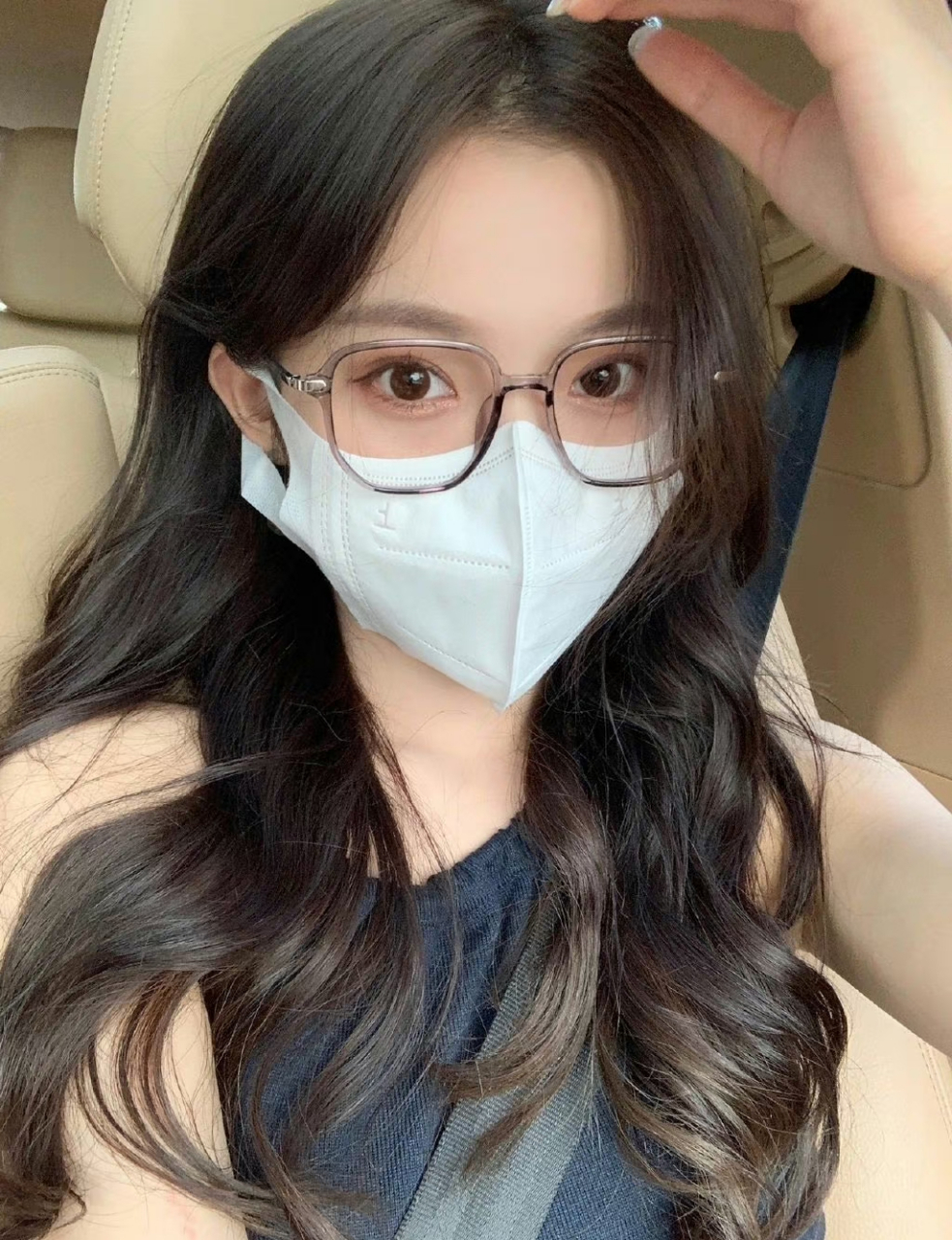 口罩小姐姐甜到心里