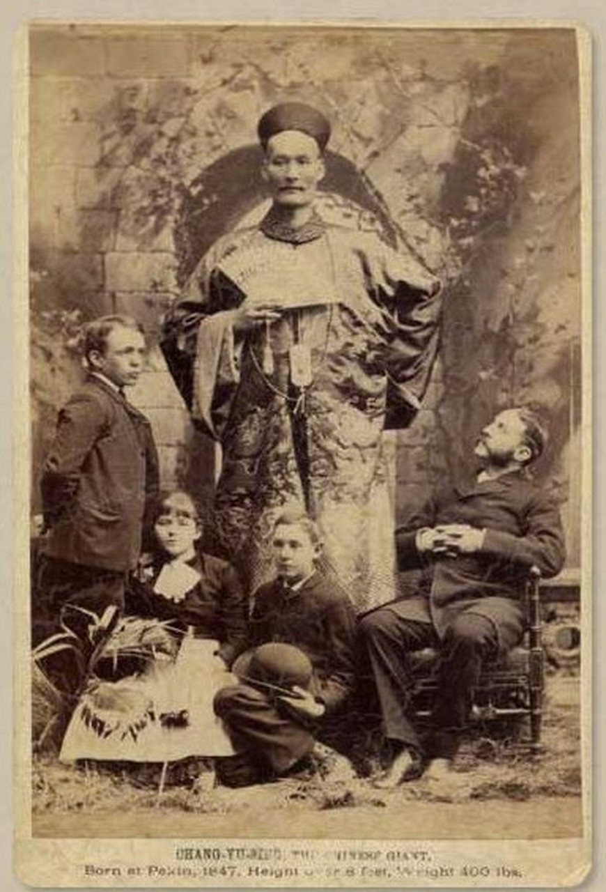 据史料记载,詹世钗曾在上海玉映堂墨厂做工,后被美国人重金聘请,周游