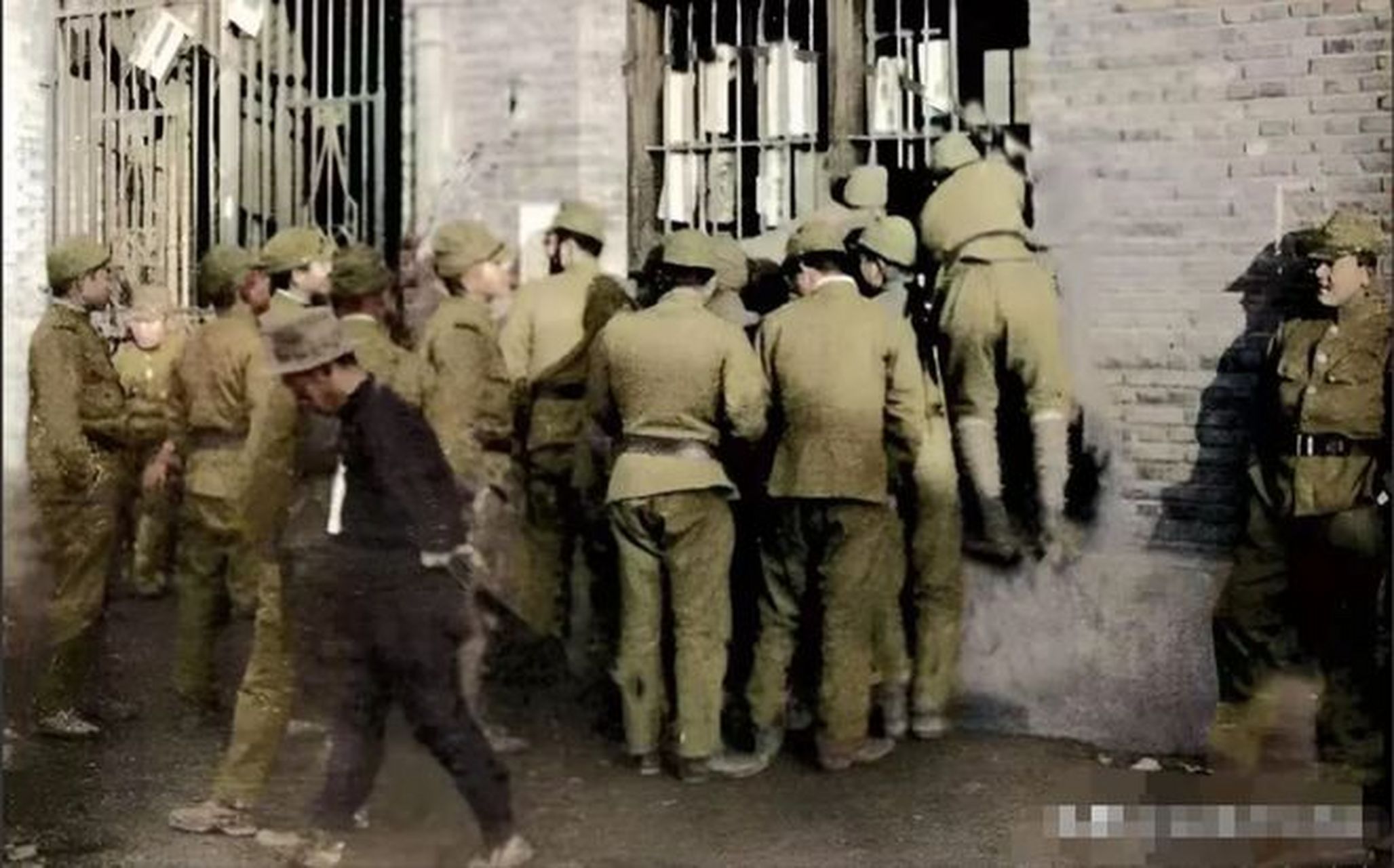 而对于日本鬼子来说,他们的所作所为更是让人发指.