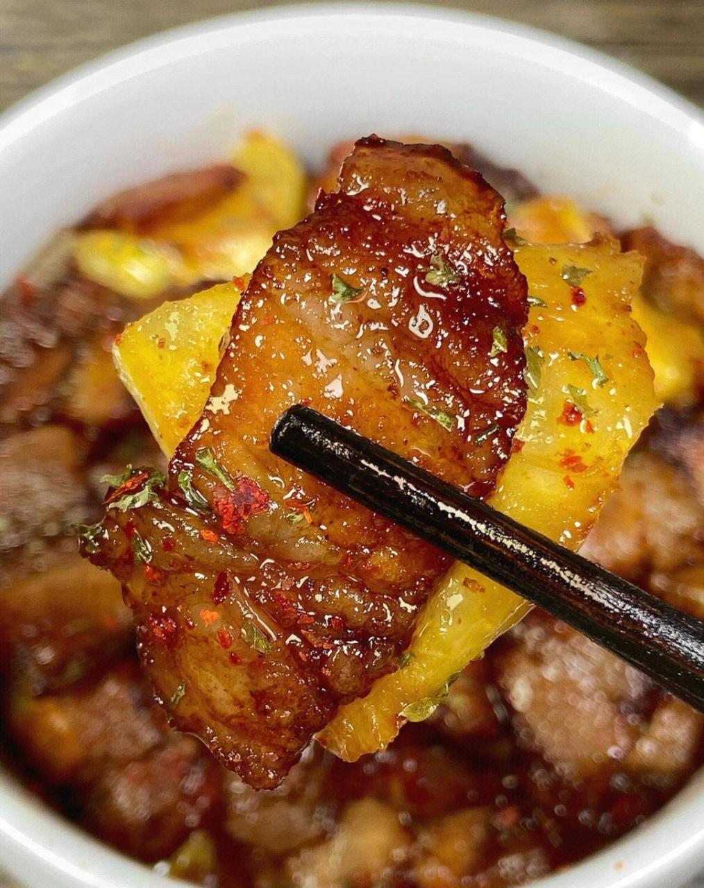 菠萝烤肉 这个做法的烤肉我真的服了外酥里嫩鲜美入味酸甜开胃真的巨