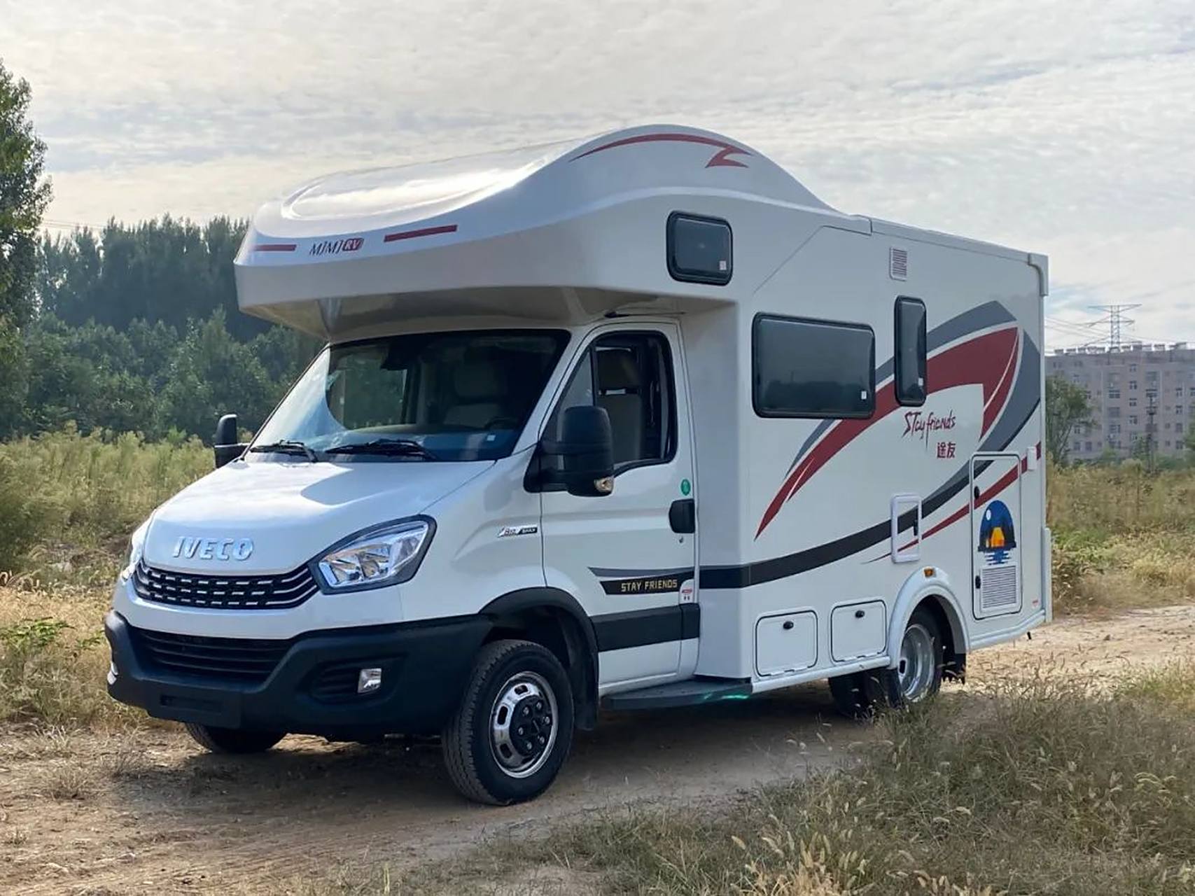 美景美家房车途友一号,带你遨游世界,畅享旅途!