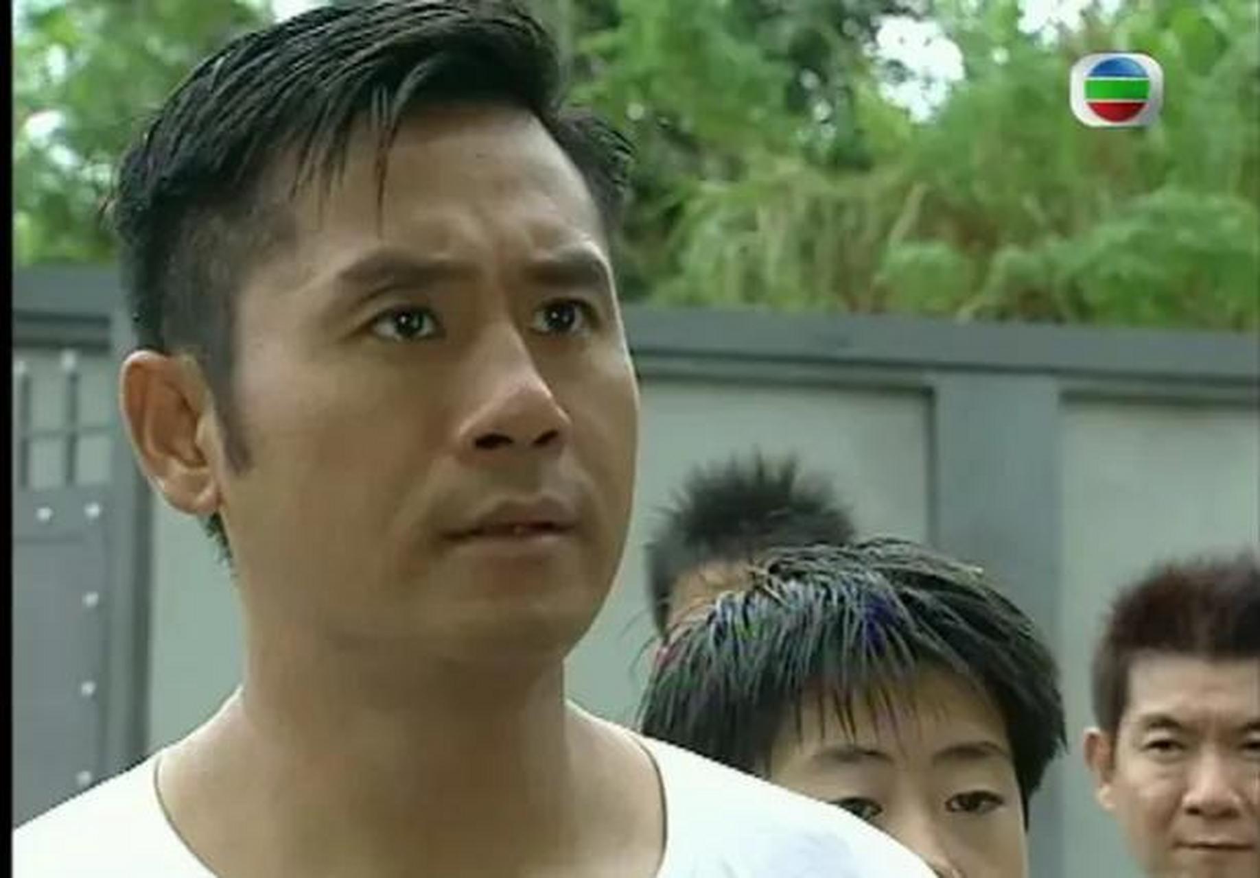 领动计划# 我竟然被年轻时的梁非凡帅到了…这是怎么回事 [捂脸]