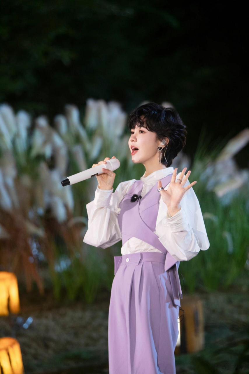 郁可唯入围金曲奖最佳华语女歌手#  郁可唯真的是宝藏没错了!