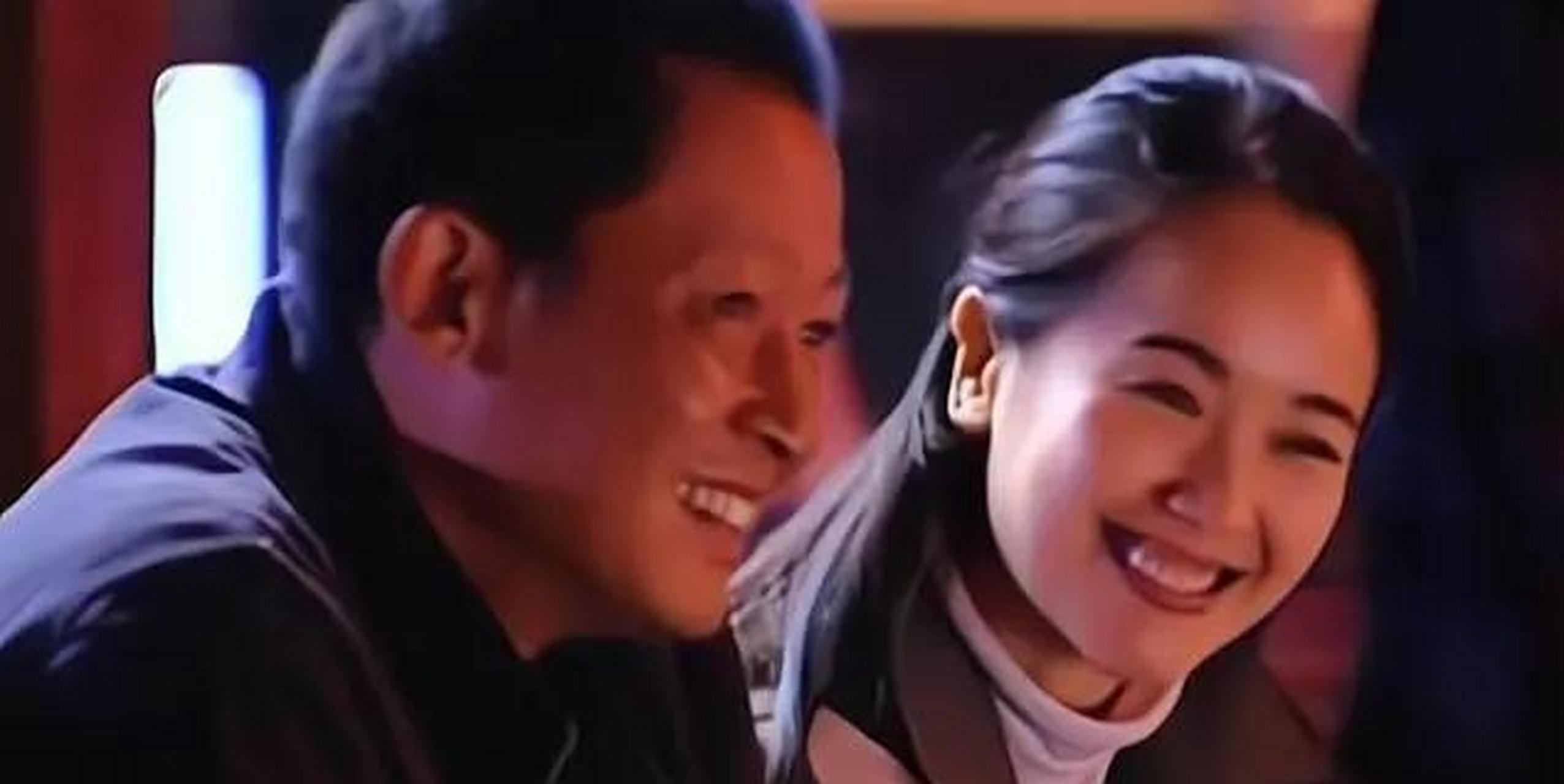 王志文和李幼斌在拍摄电影《旗袍》时,因为争抢镜头而在片场发生了