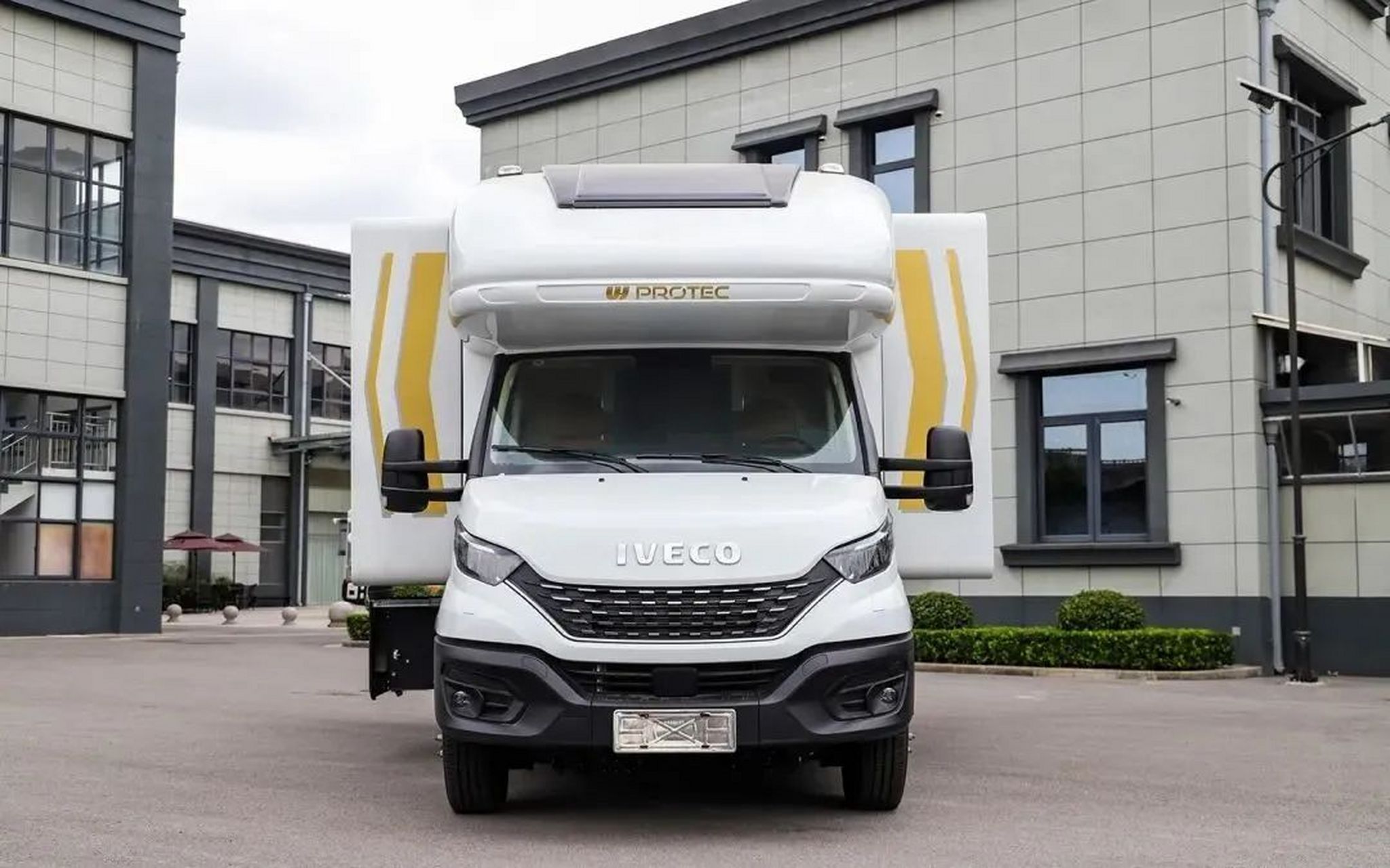 【伟昊q12 plus房车,左右两侧双拓展,超大空间享受】与其他双拓展房车