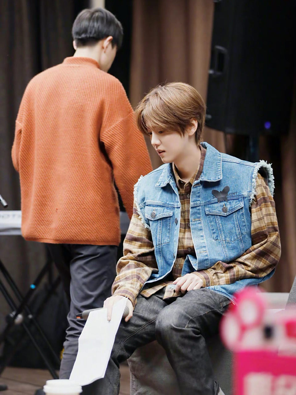 这个男人眼 里有光|||鹿晗哈哈哈哈哈戴最酷的墨镜