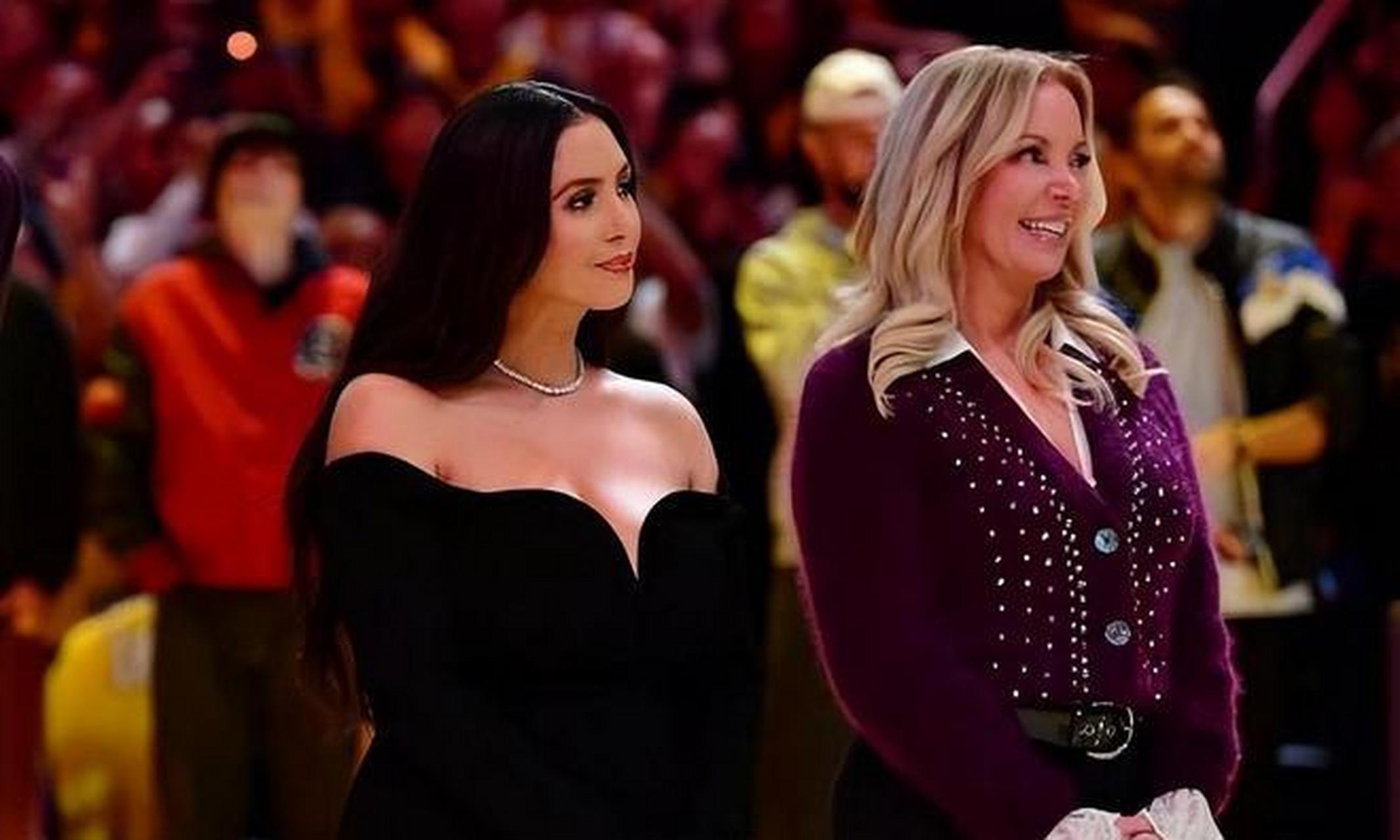 欧文去向曝光,瓦妮莎秀纹身,杜兰特点赞皮蓬前妻 尴尬的欧文,尴尬的东