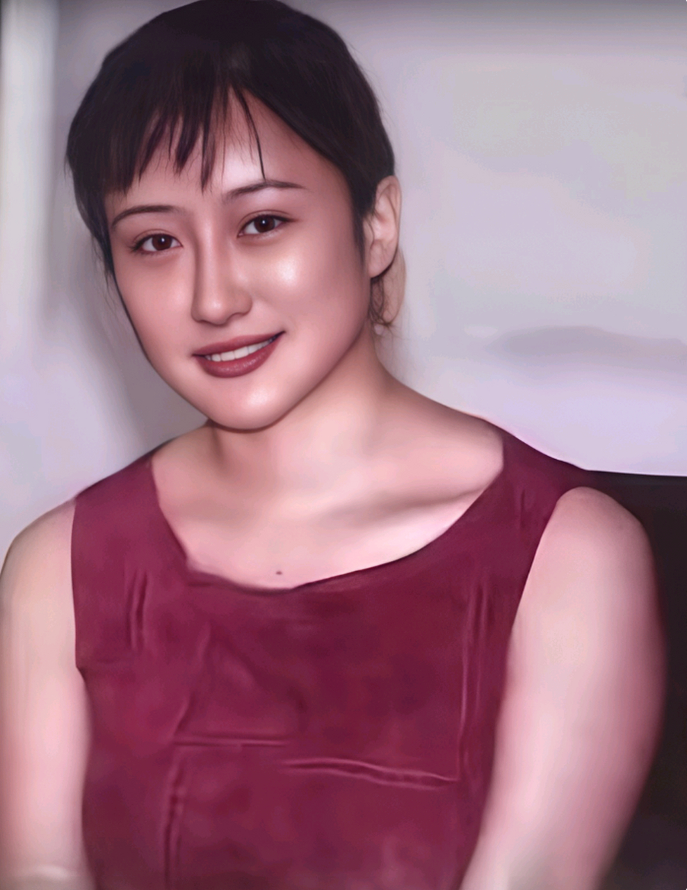 2001年,北大空姐杨旸被判死缓.