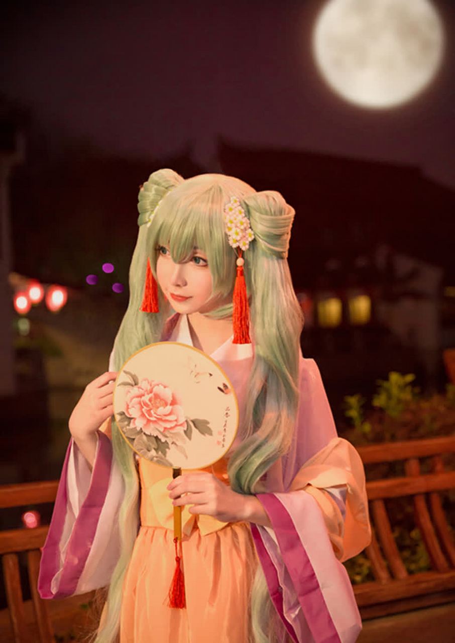 cos秀#大家最爱的二次元萌酱「初音未来」穿上东方汉服cos演绎唐诗