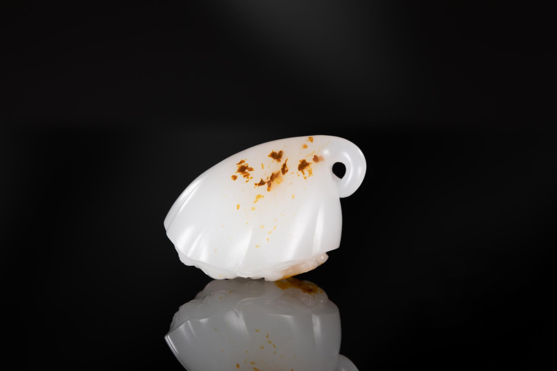 苏工玉雕名家 葛洪亲工 洒金皮籽料莲蓬手把挂件《喜事连连》丨璞玉雅