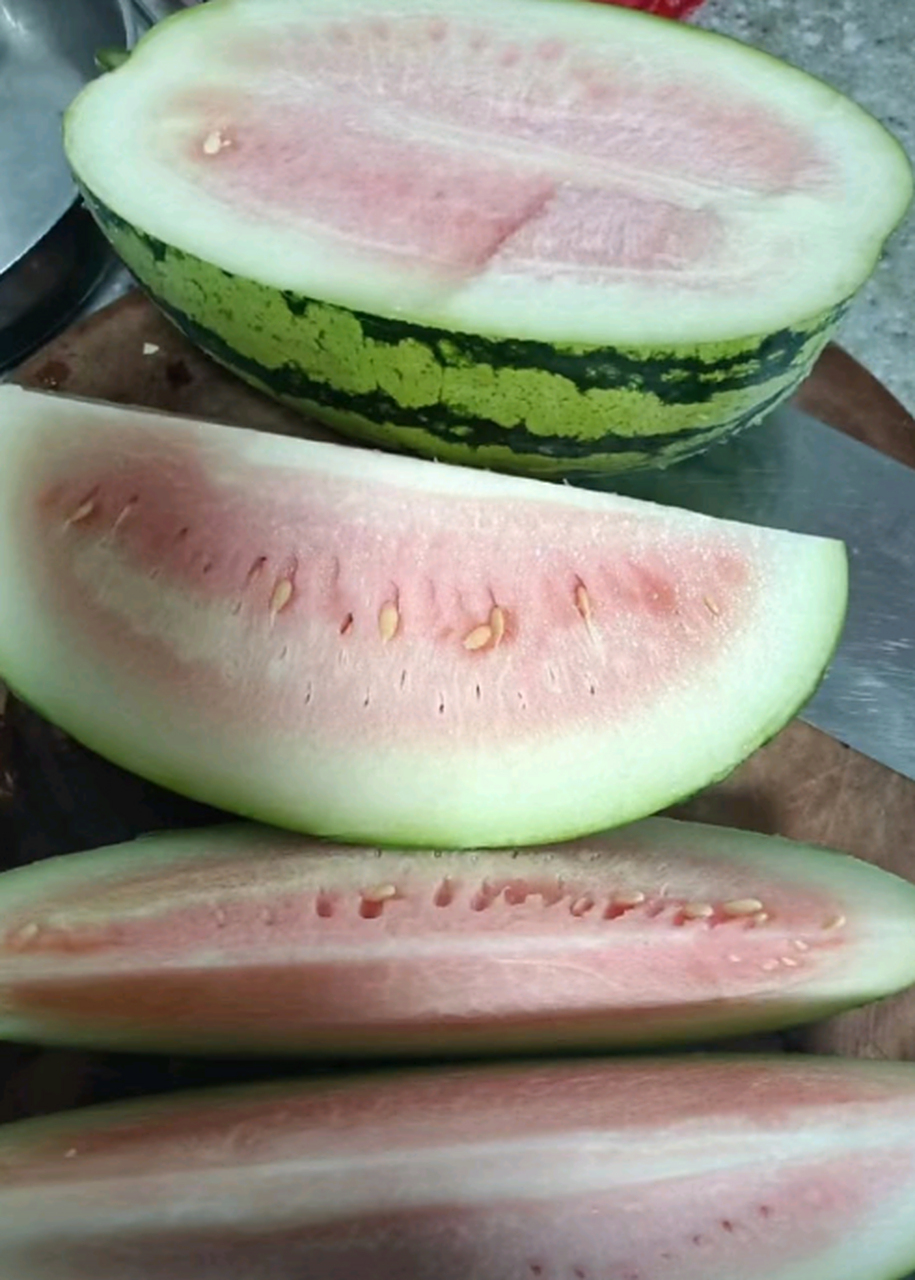 买了一个不熟的西瓜,就当作减肥了