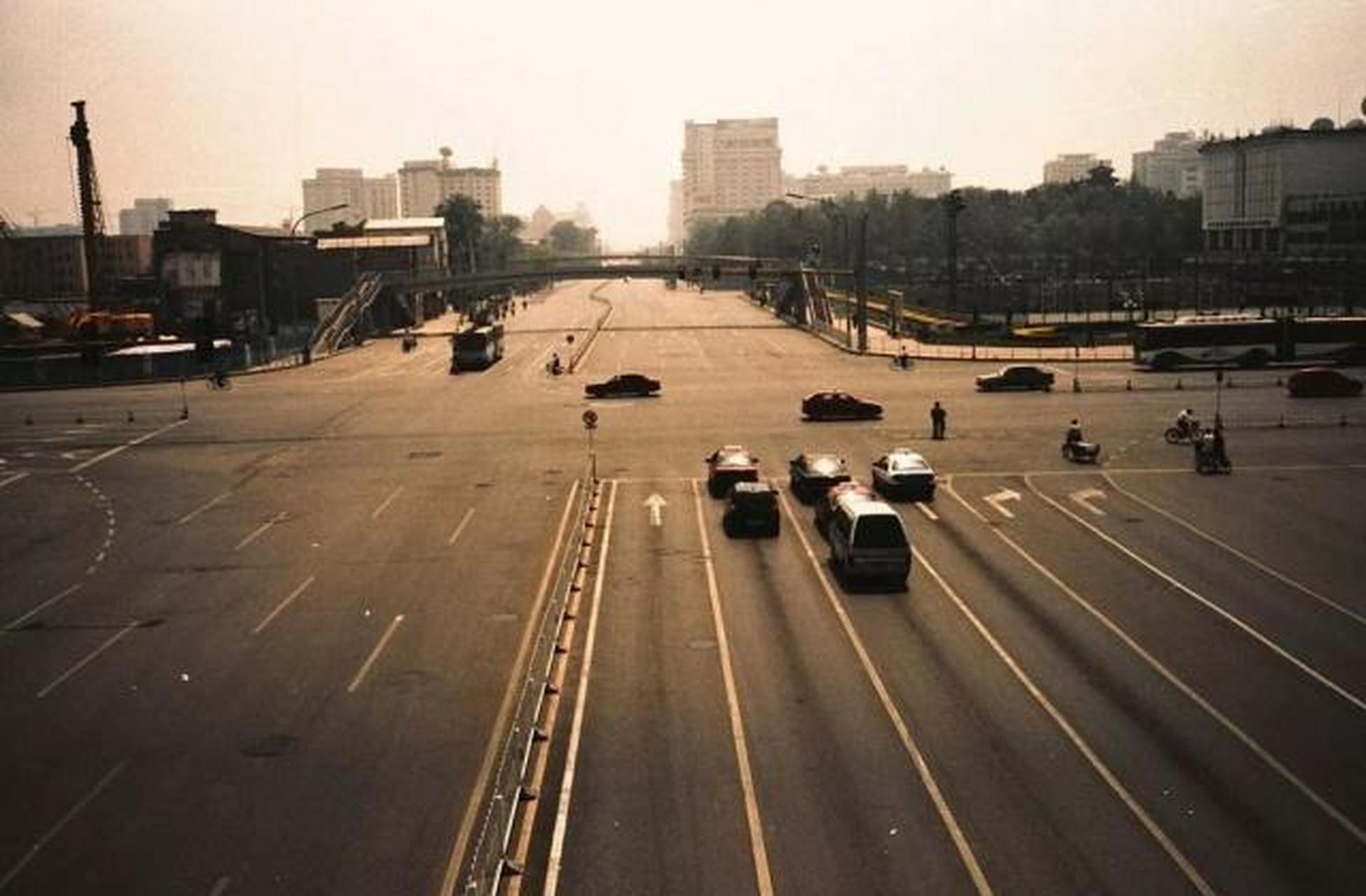 领动计划# 2003年4月24日,非典时期,北京东单路口.