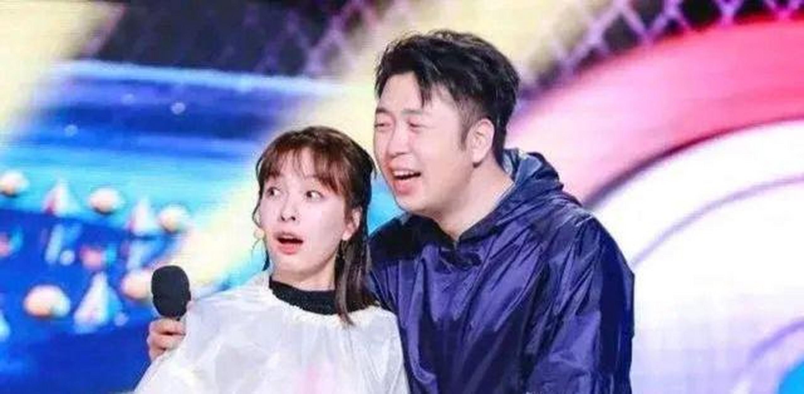 杜海涛公布领证,吴昕发文祝福了.可看了吴昕的文字,感觉很辛酸