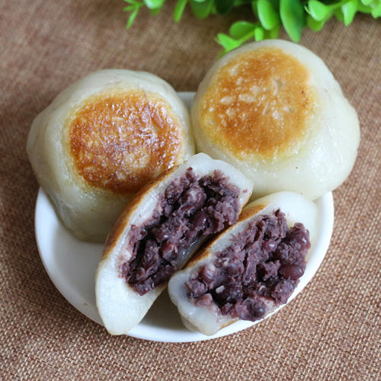 黏火烧是鹤壁市浚县的传统名吃之一,始于清朝末年.