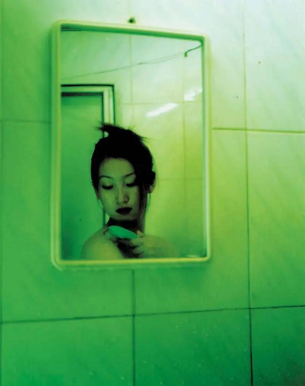 领动计划# 榴莲在电影《榴莲飘飘》中是一个值得分析的意象,它是凶器