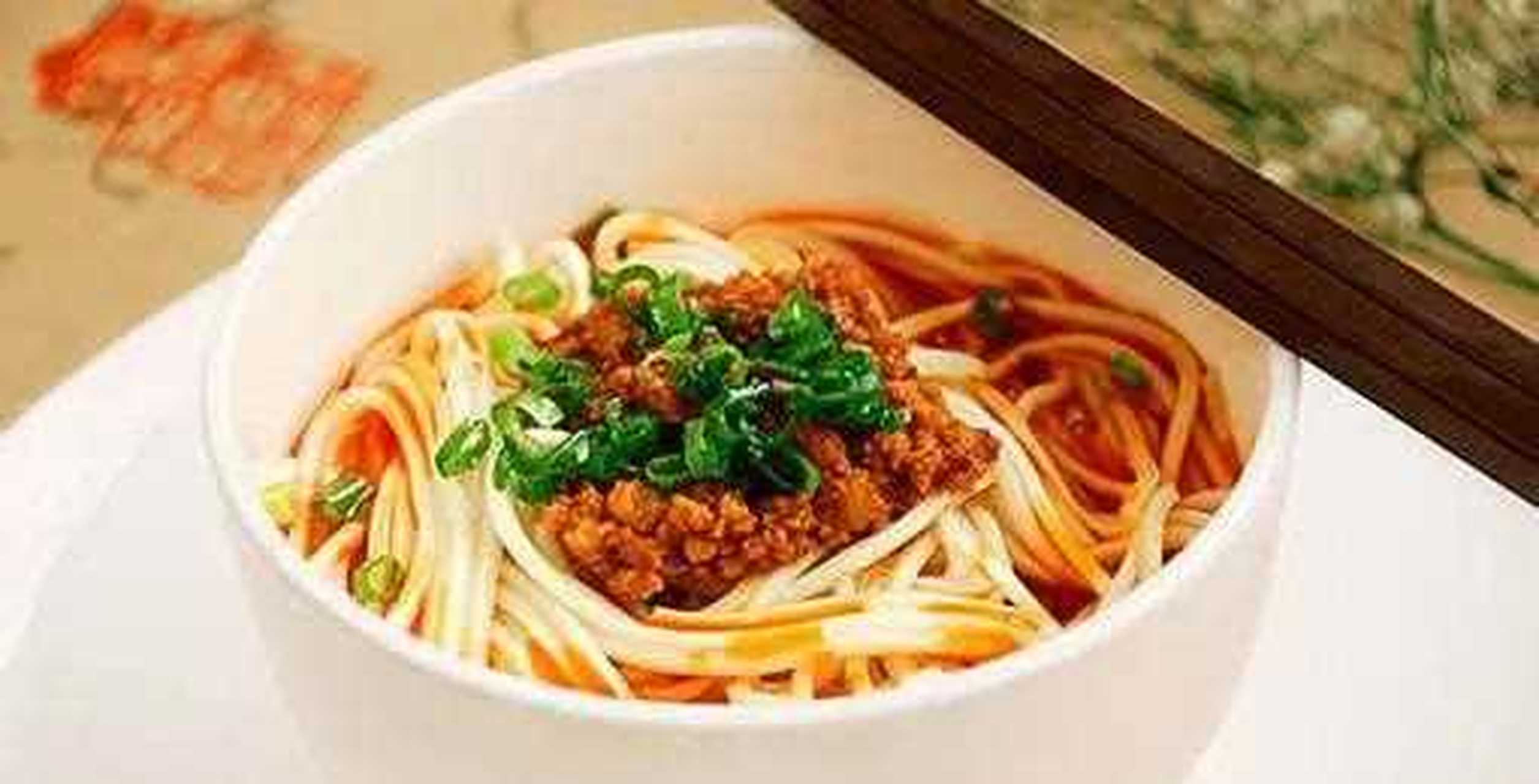 人在江湖,面在碗中,担在心里 自贡担担面获得国家级名片国家地标