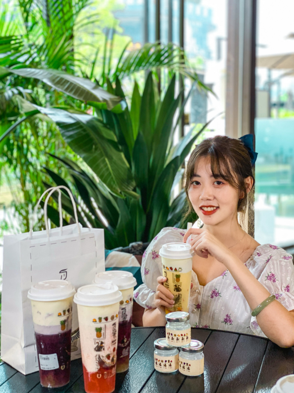 名字:鸟茶 [泡泡枪] 地址:渝中区大坪龙湖时代天街c馆ug-25 值得打卡