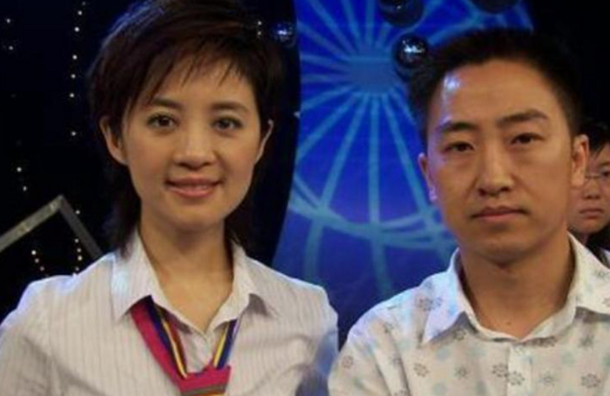 而他的妻子已经生下了二胎,于是丁健对妻子说:"我准备给一个亿作为