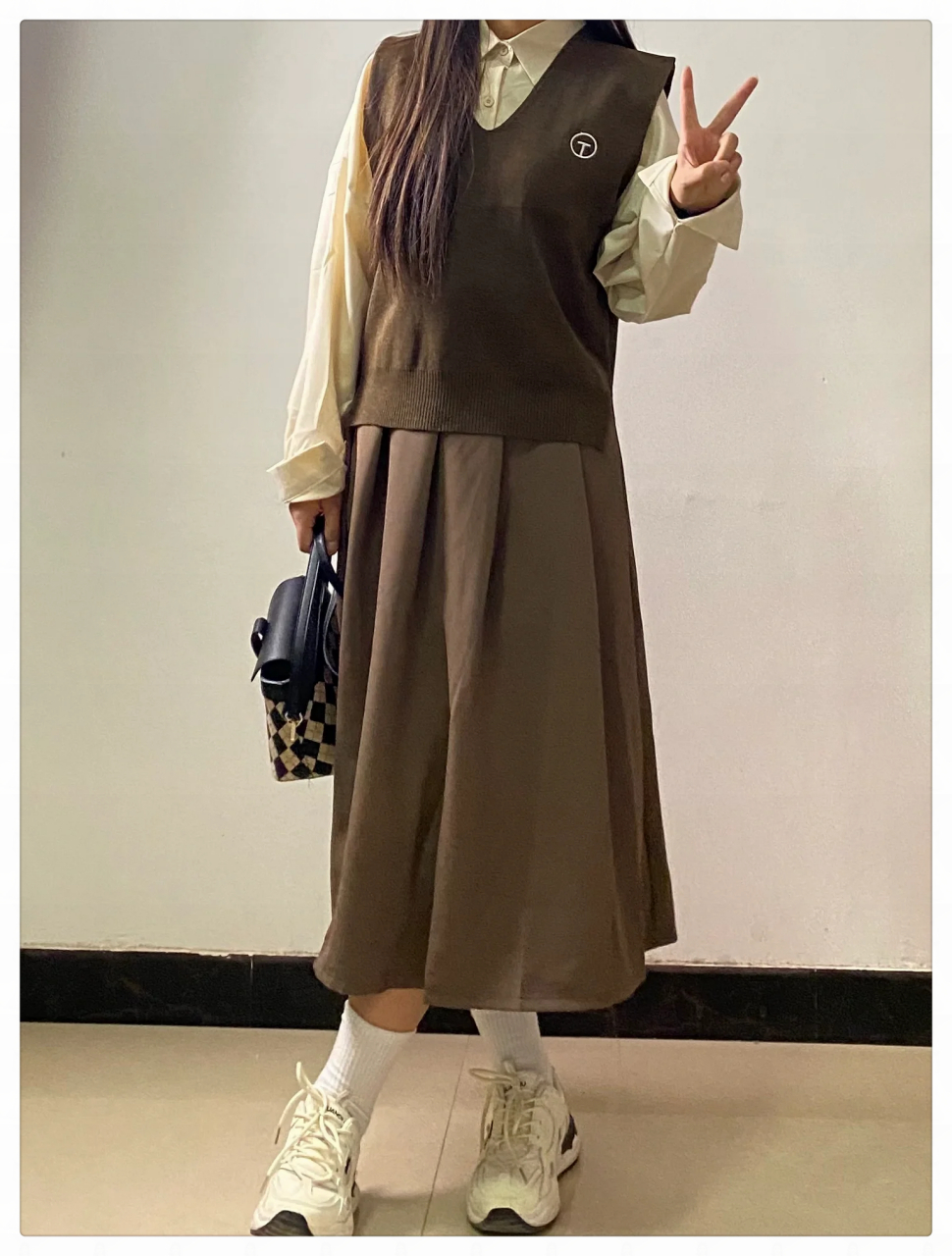 真实的测评希望大家看到  真的很推荐这款甜妹装,长裙在秋冬季节穿一