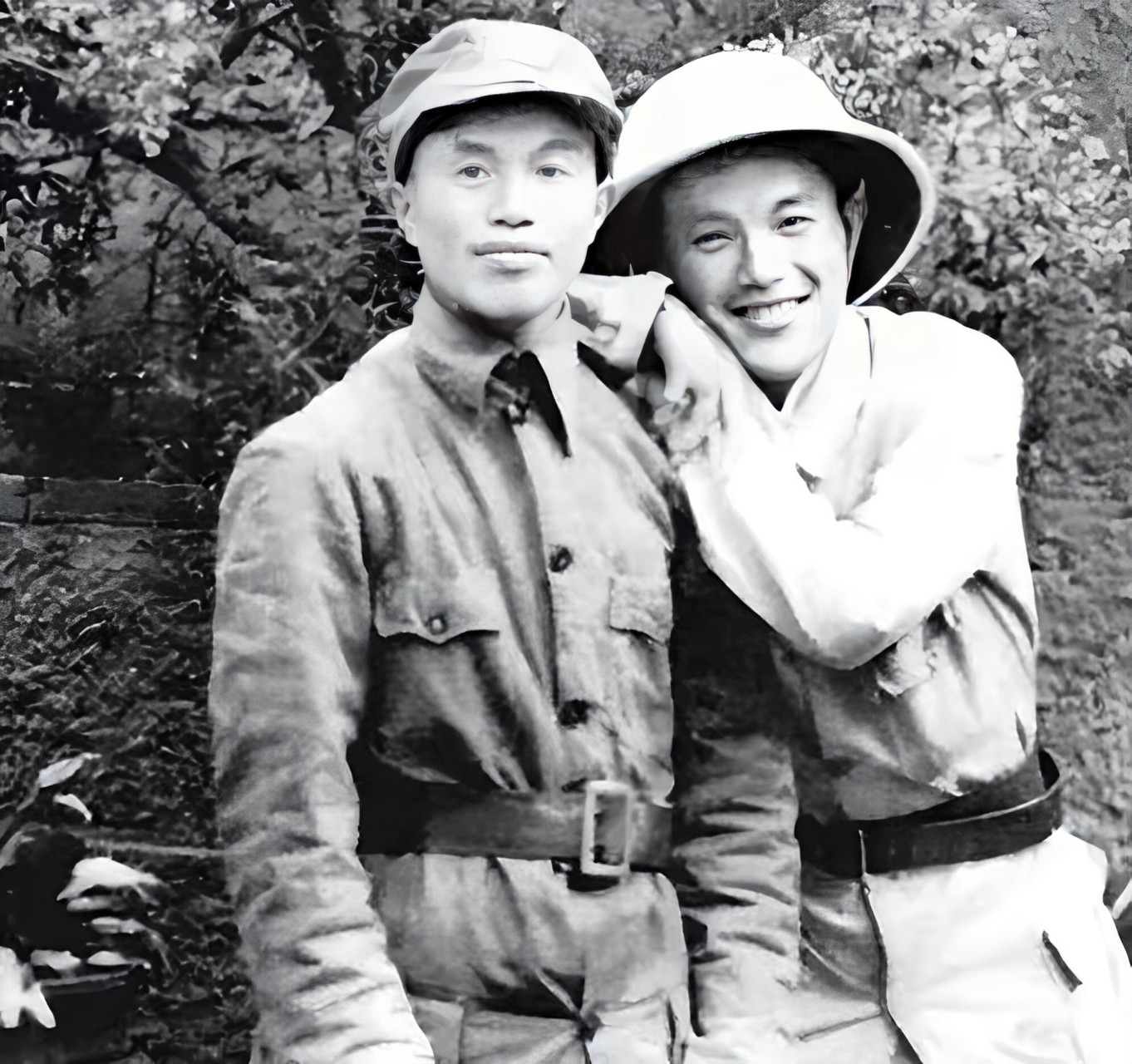 1941年10月,年仅27岁的皮定均申请与陶莹结婚,但刘伯承拒绝了,他说:"